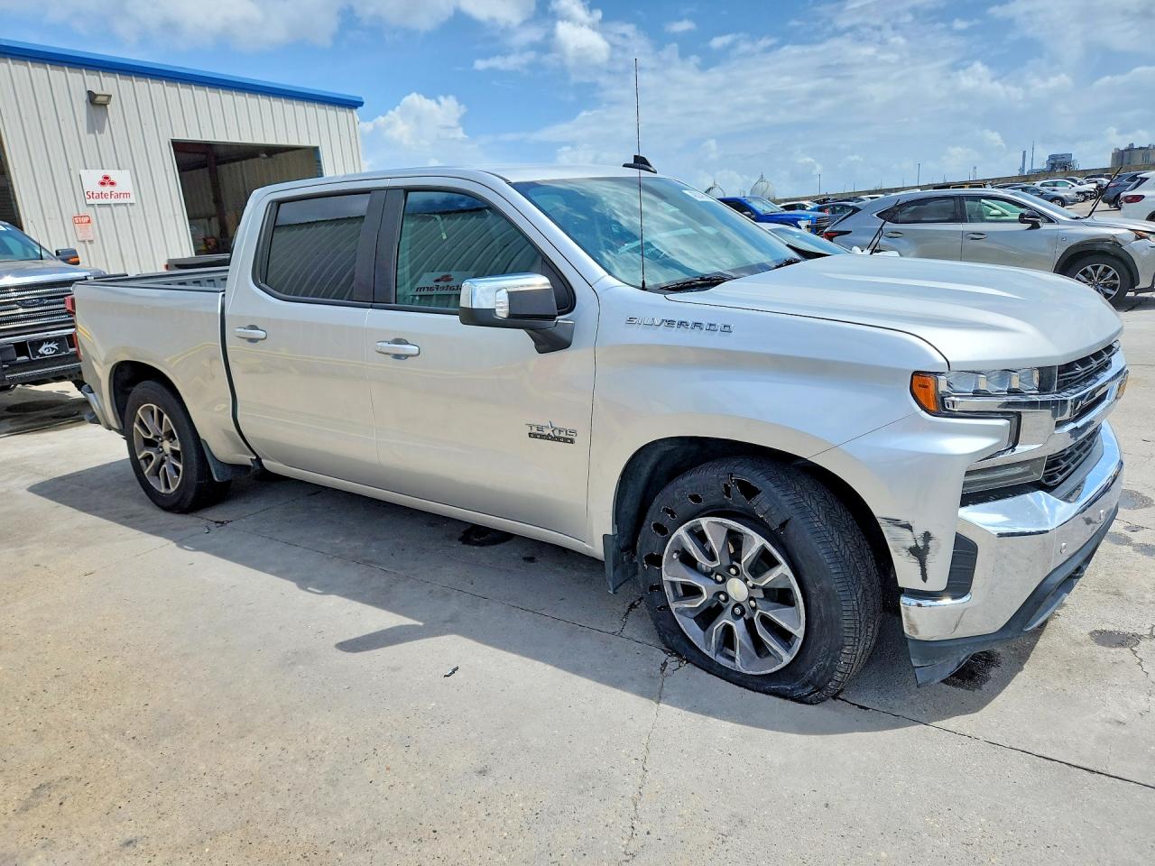 2020 CHEVROLET SILVERADO C1500 LT photo 4