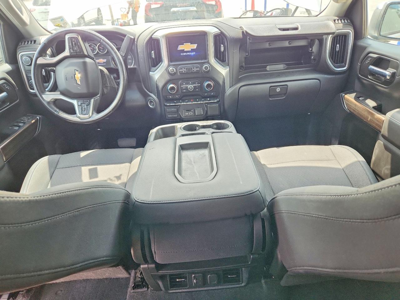 2020 CHEVROLET SILVERADO C1500 LT photo 8