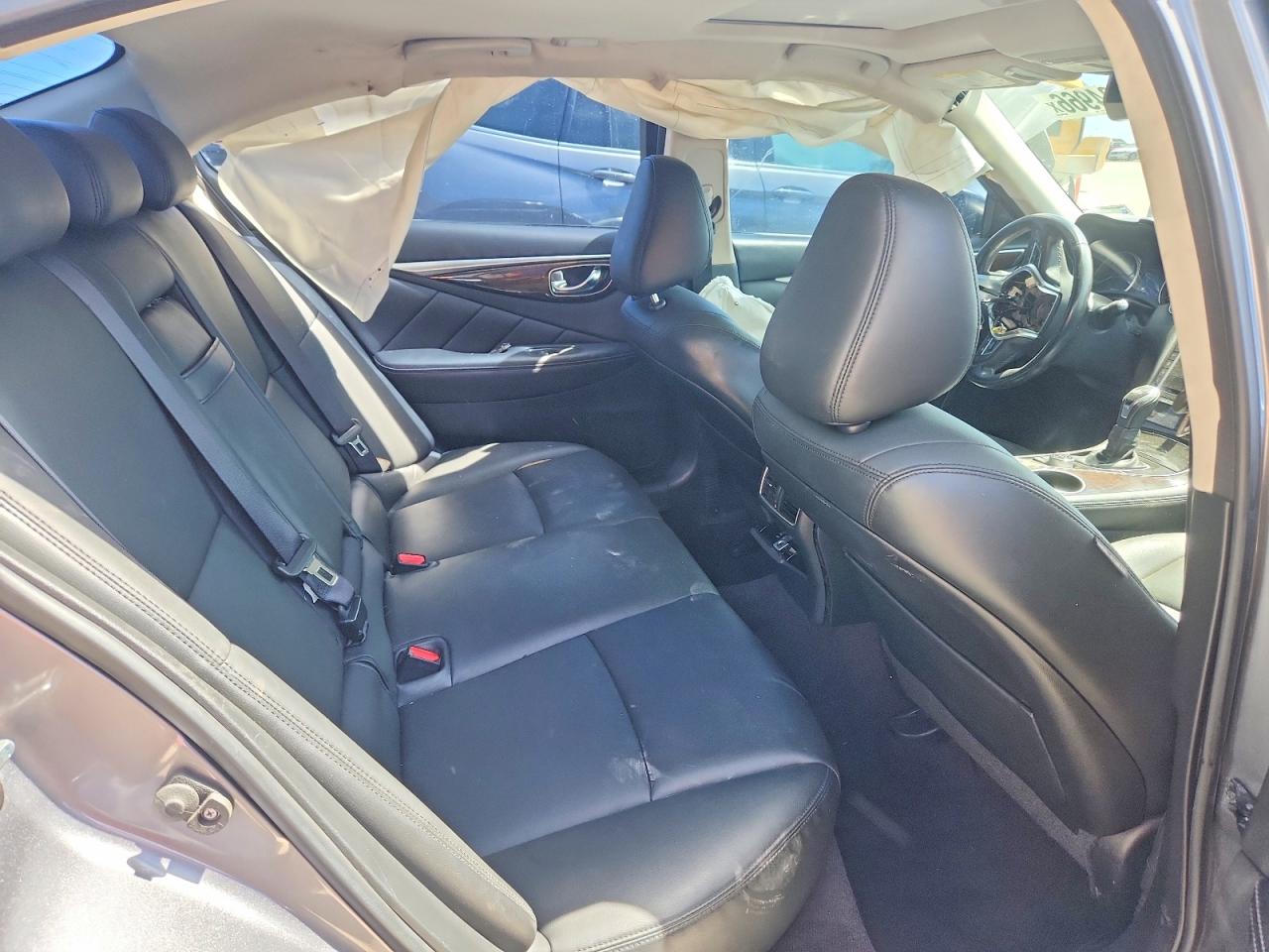 2018 INFINITI Q50 3.0T LUXE photo 10