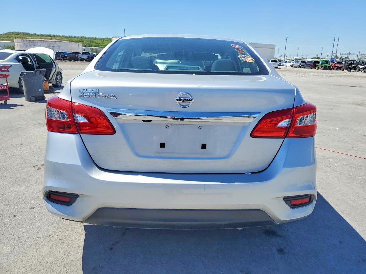 2019 NISSAN SENTRA S photo 11