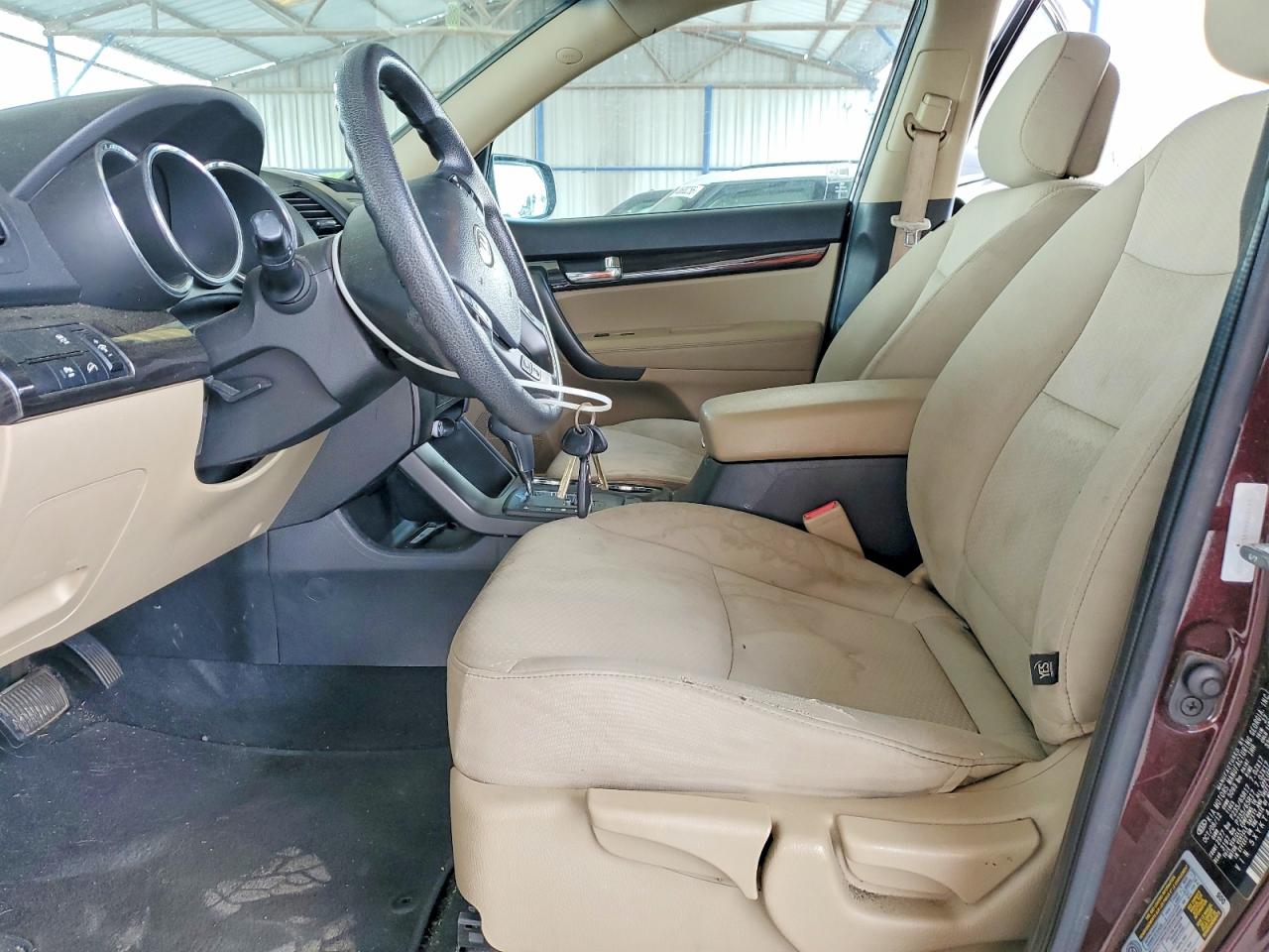 2013 KIA SORENTO LX photo 19