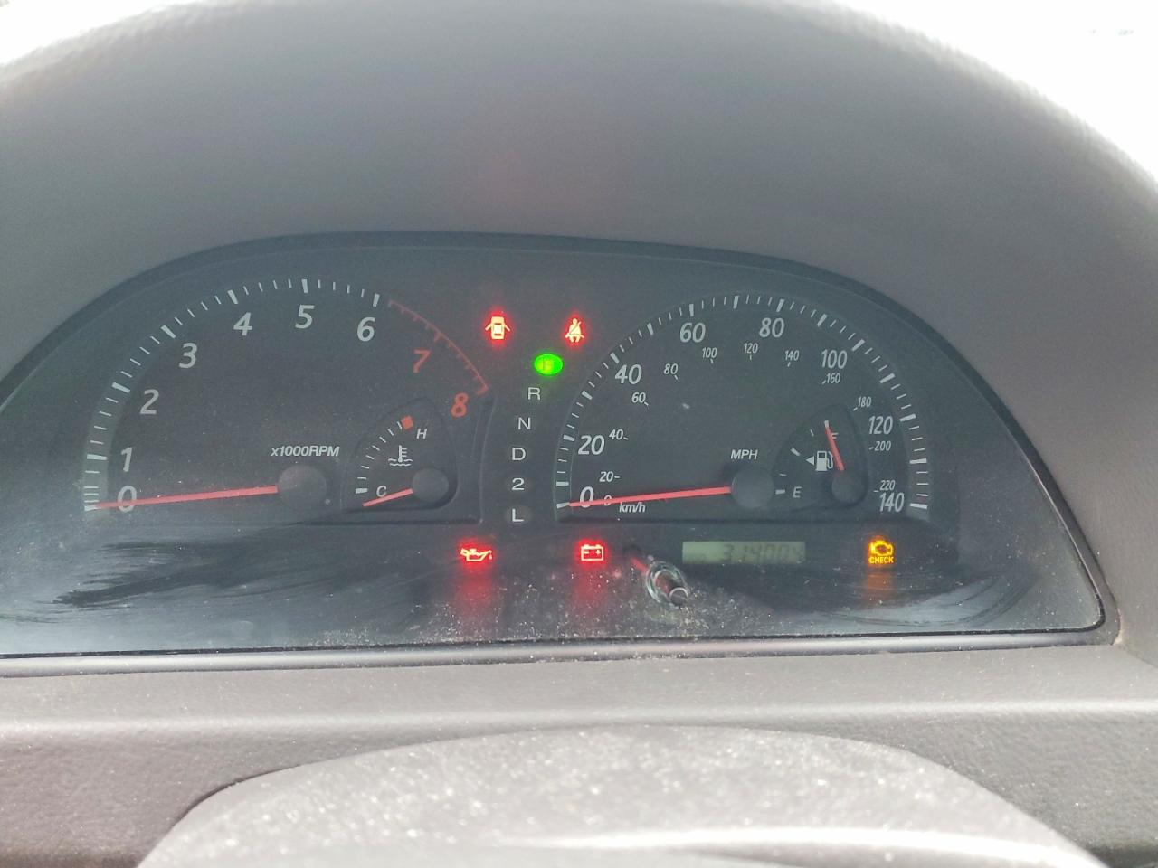 2002 TOYOTA CAMRY XLE photo 9