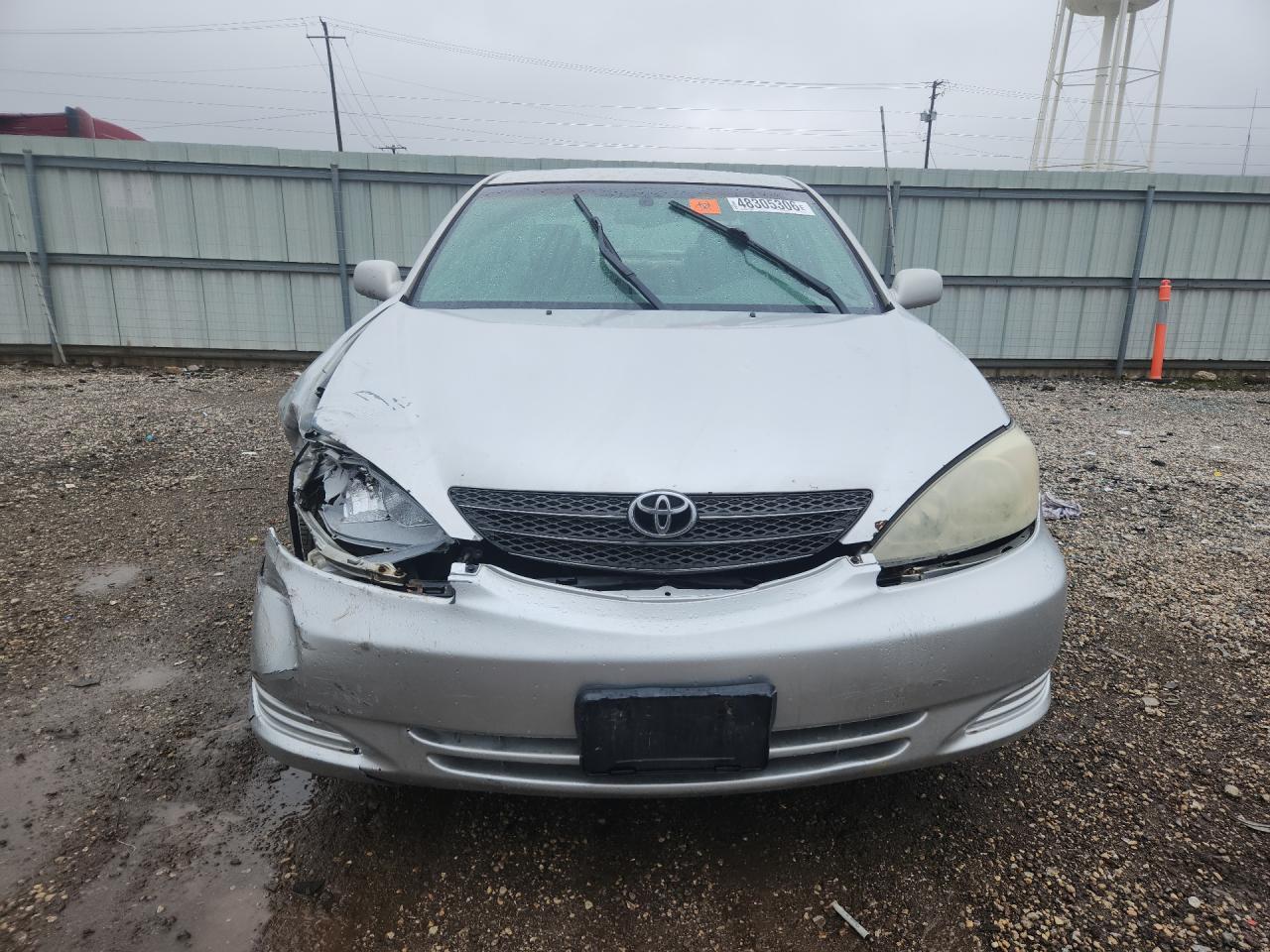 2002 TOYOTA CAMRY XLE photo 5