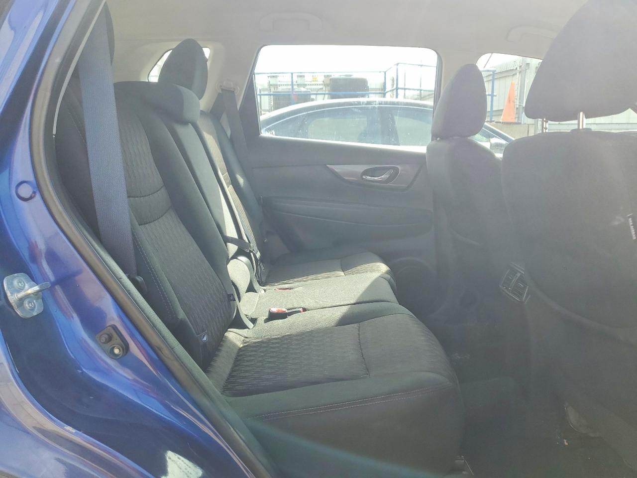 2018 NISSAN ROGUE S photo 31
