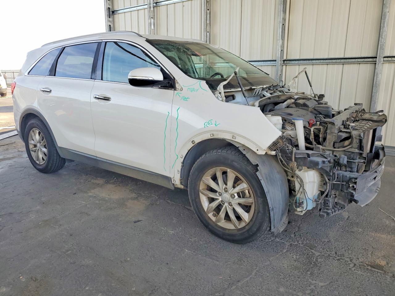 2017 KIA SORENTO LX photo 10