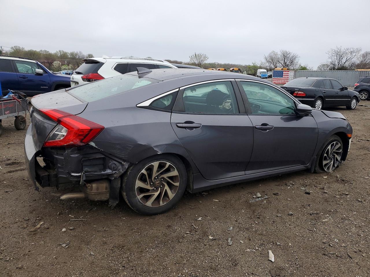 2017 HONDA CIVIC EX photo 7