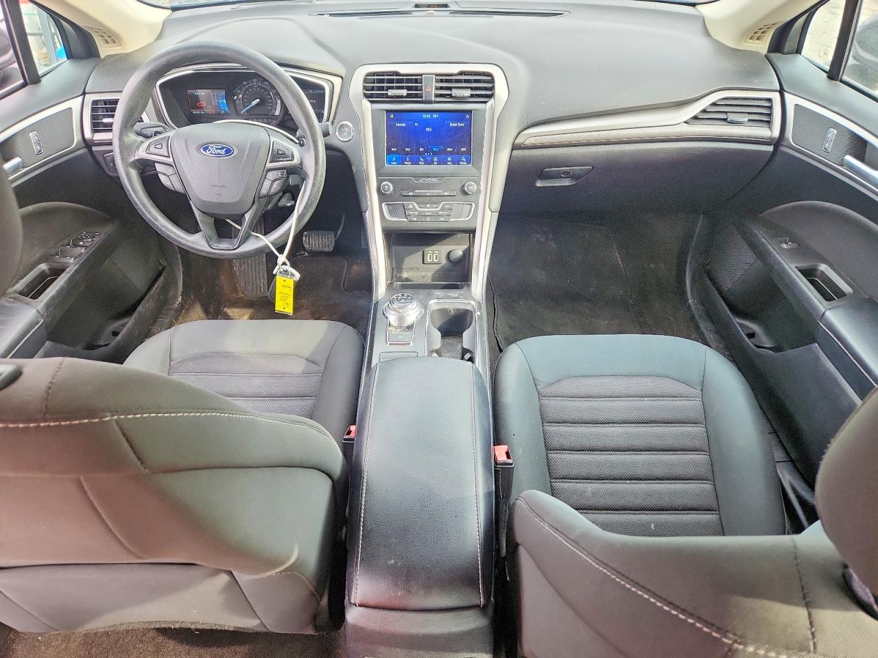 2019 FORD FUSION SE photo 22