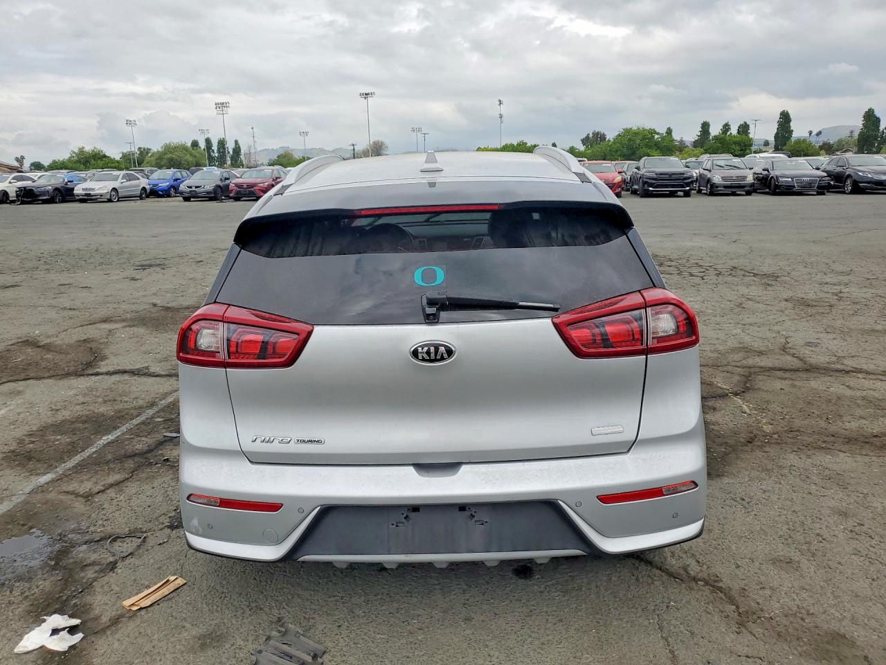 2017 KIA NIRO TOURING photo 11