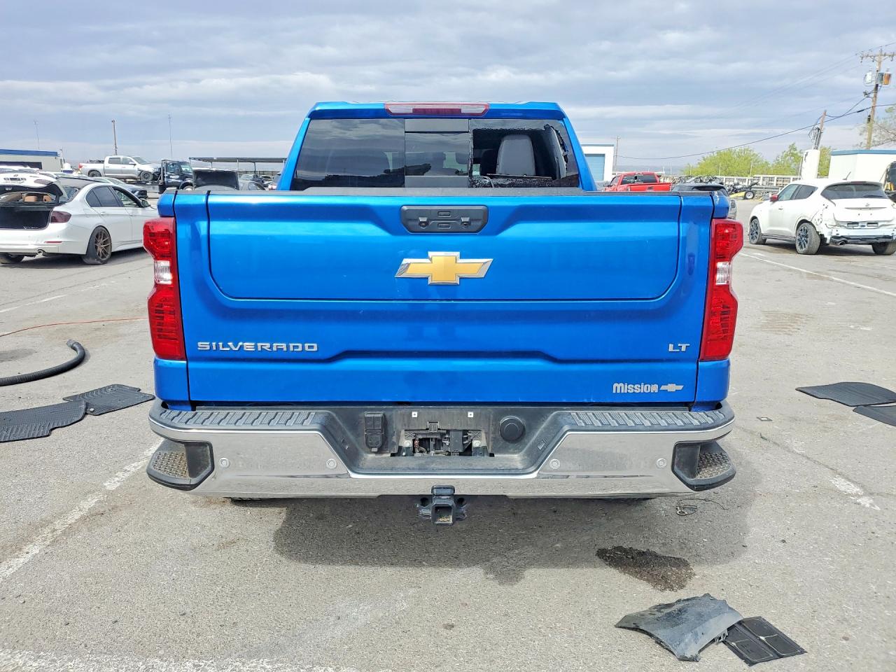 2024 CHEVROLET SILVERADO K1500 LT photo 11