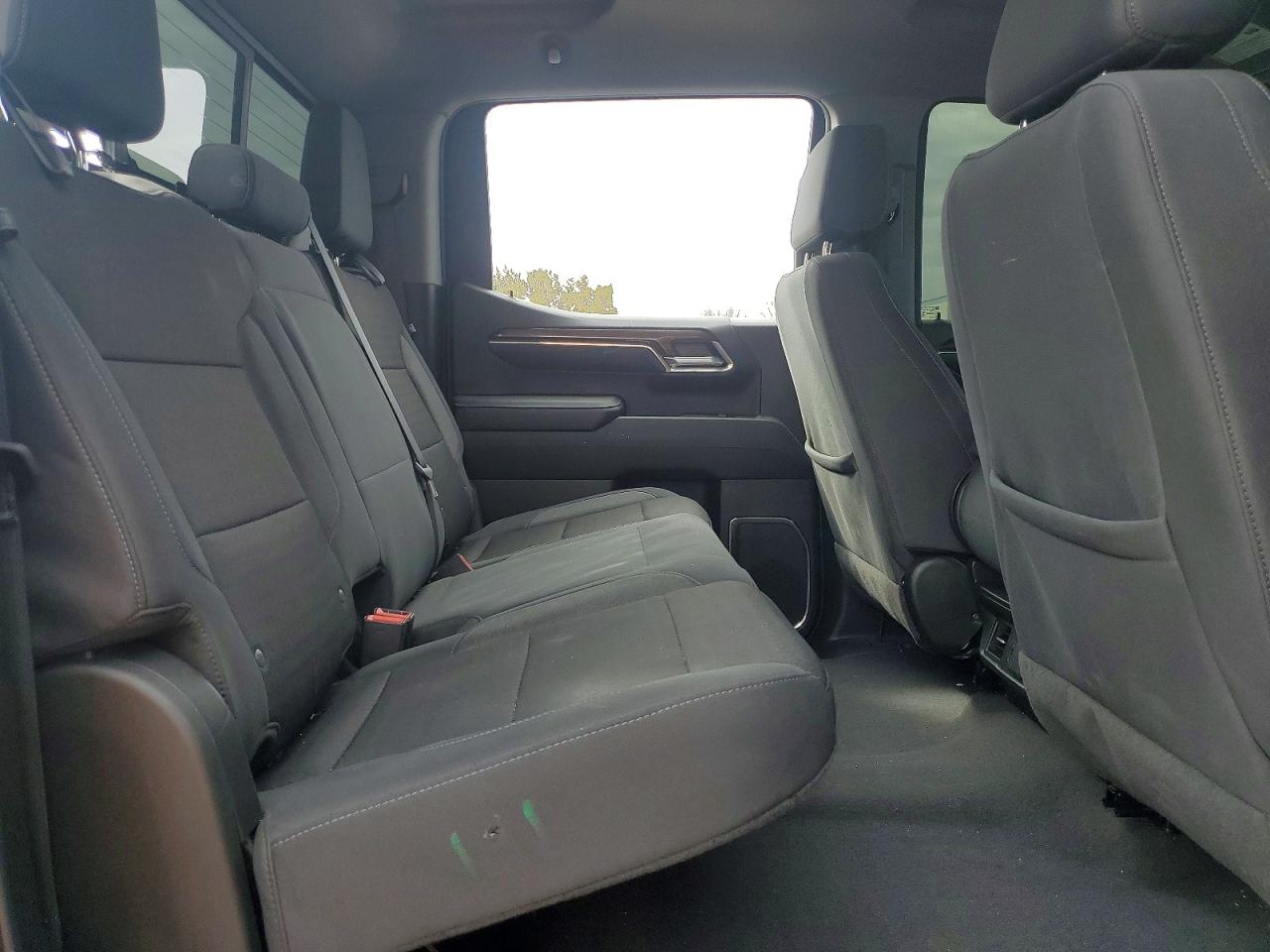 2024 CHEVROLET SILVERADO K1500 LT photo 19