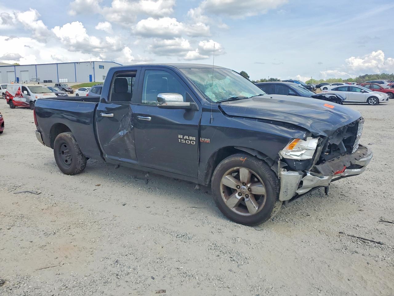 2014 RAM 1500 SLT photo 7