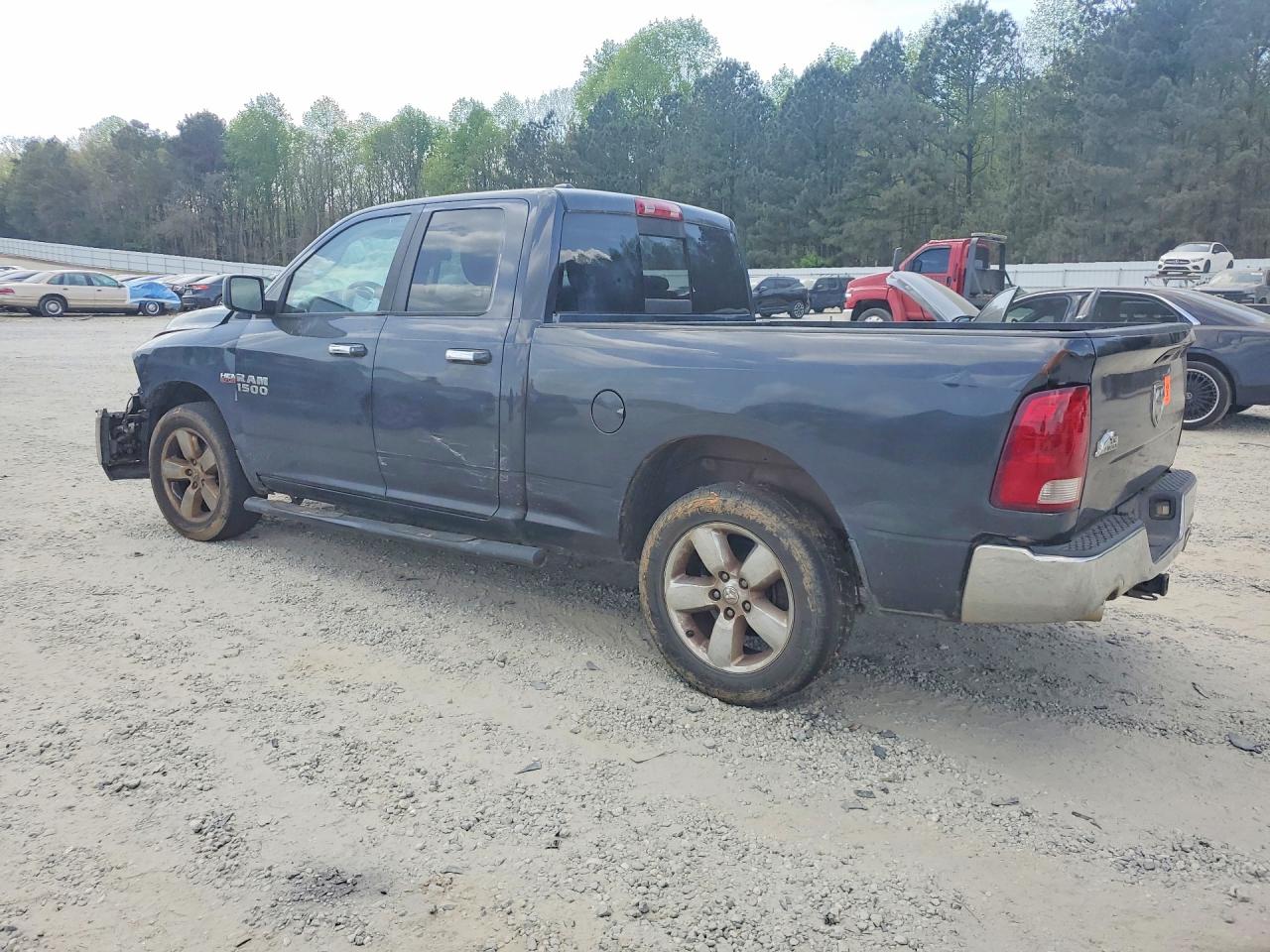 2014 RAM 1500 SLT photo 3