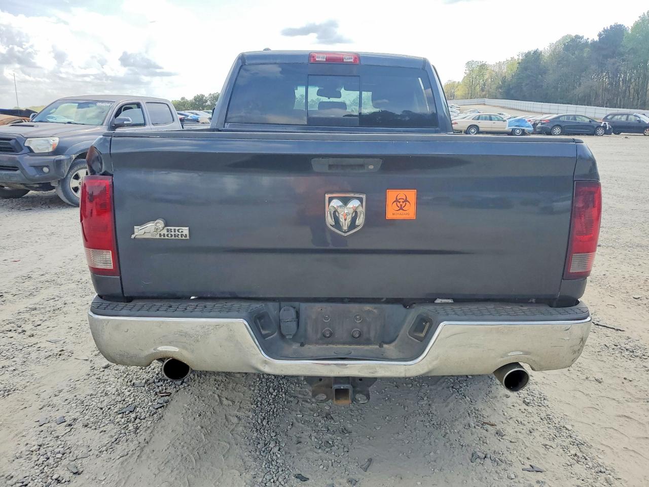 2014 RAM 1500 SLT photo 11