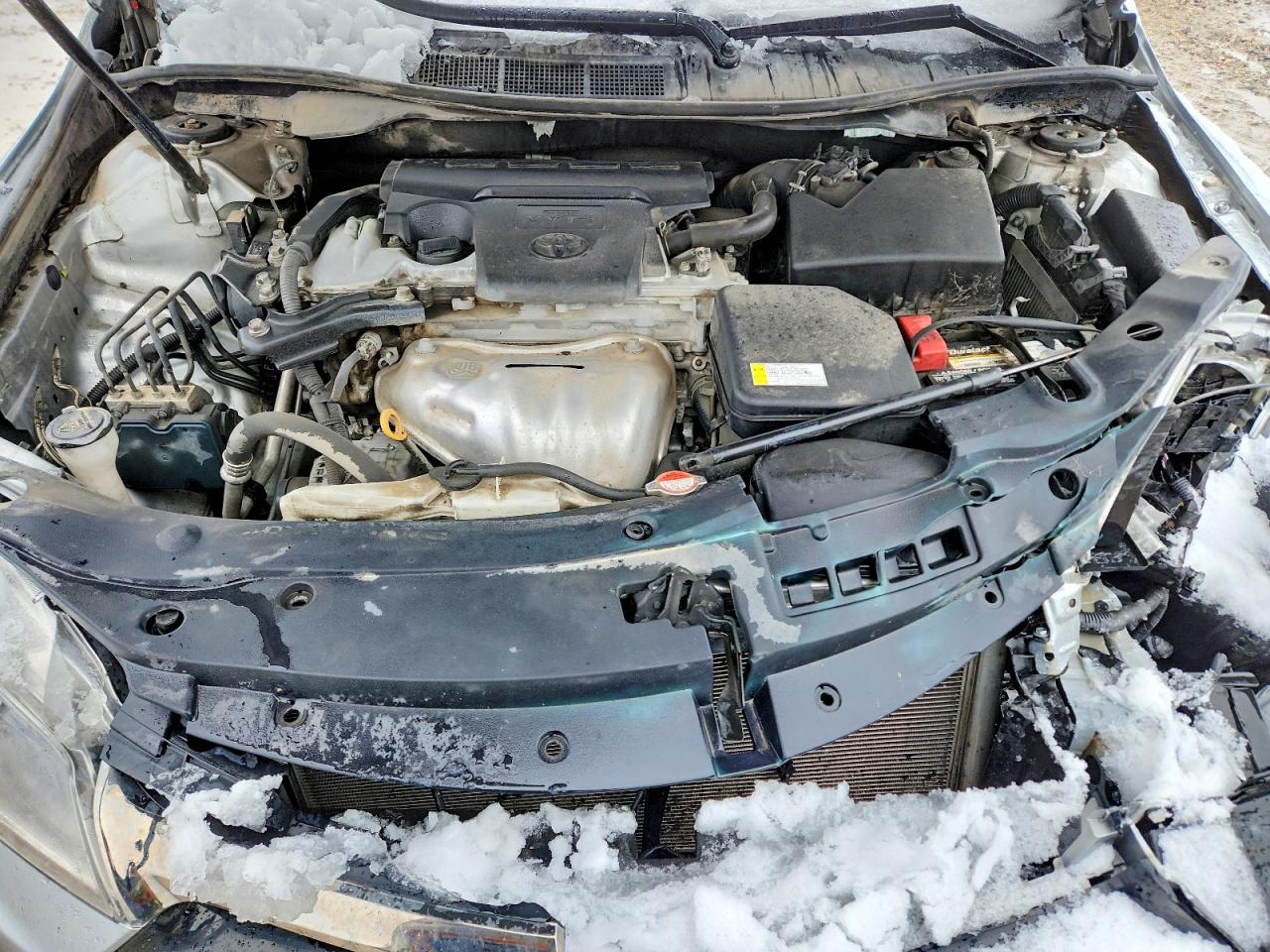 2016 TOYOTA CAMRY SE photo 11