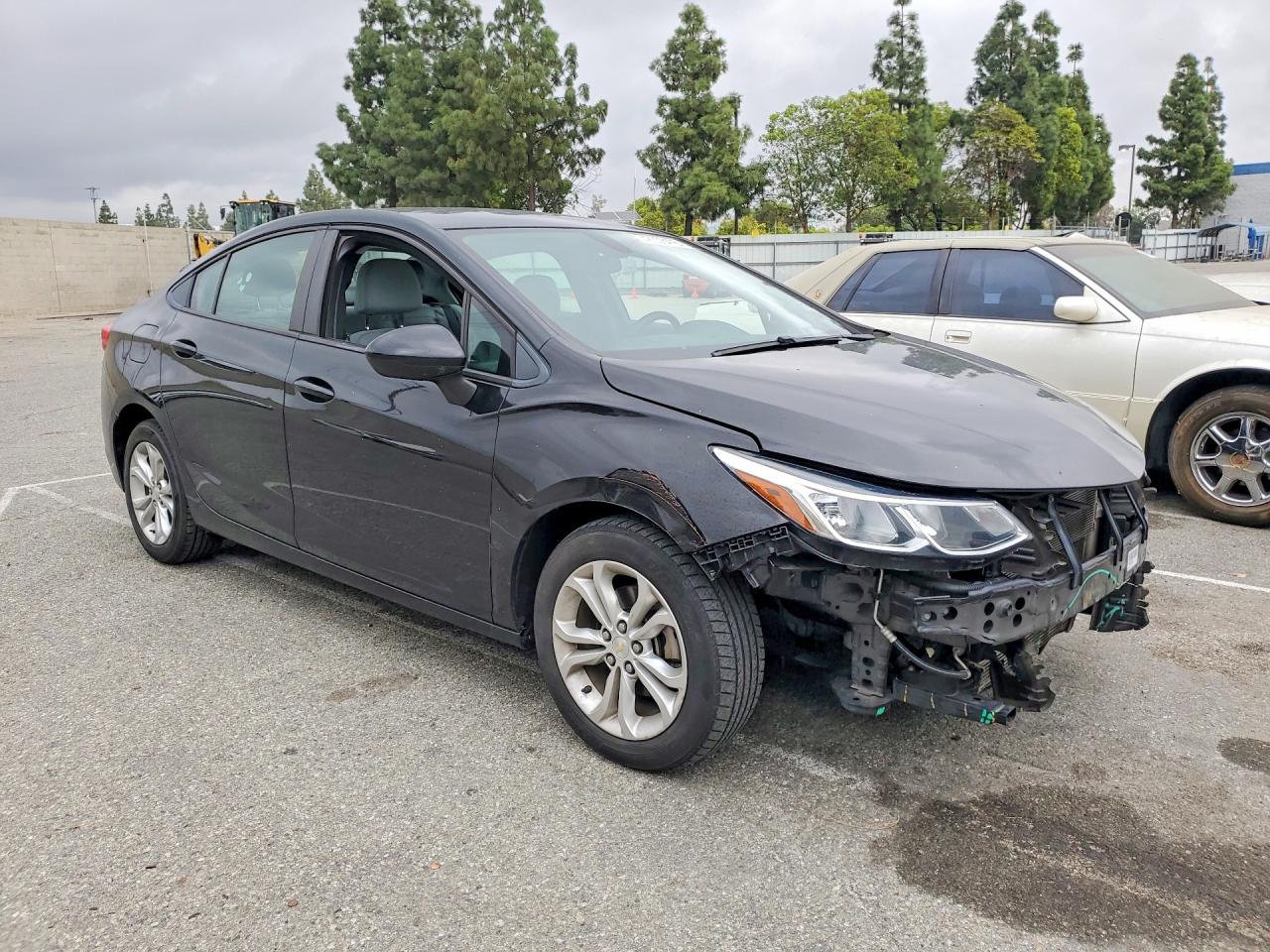 2019 CHEVROLET CRUZE LS photo 10