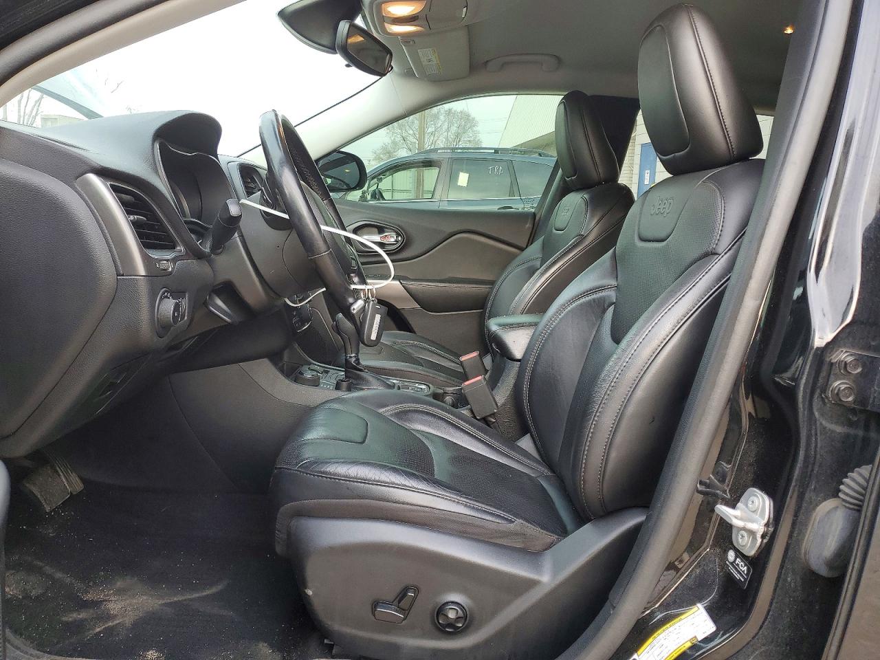 2021 JEEP CHEROKEE photo 13
