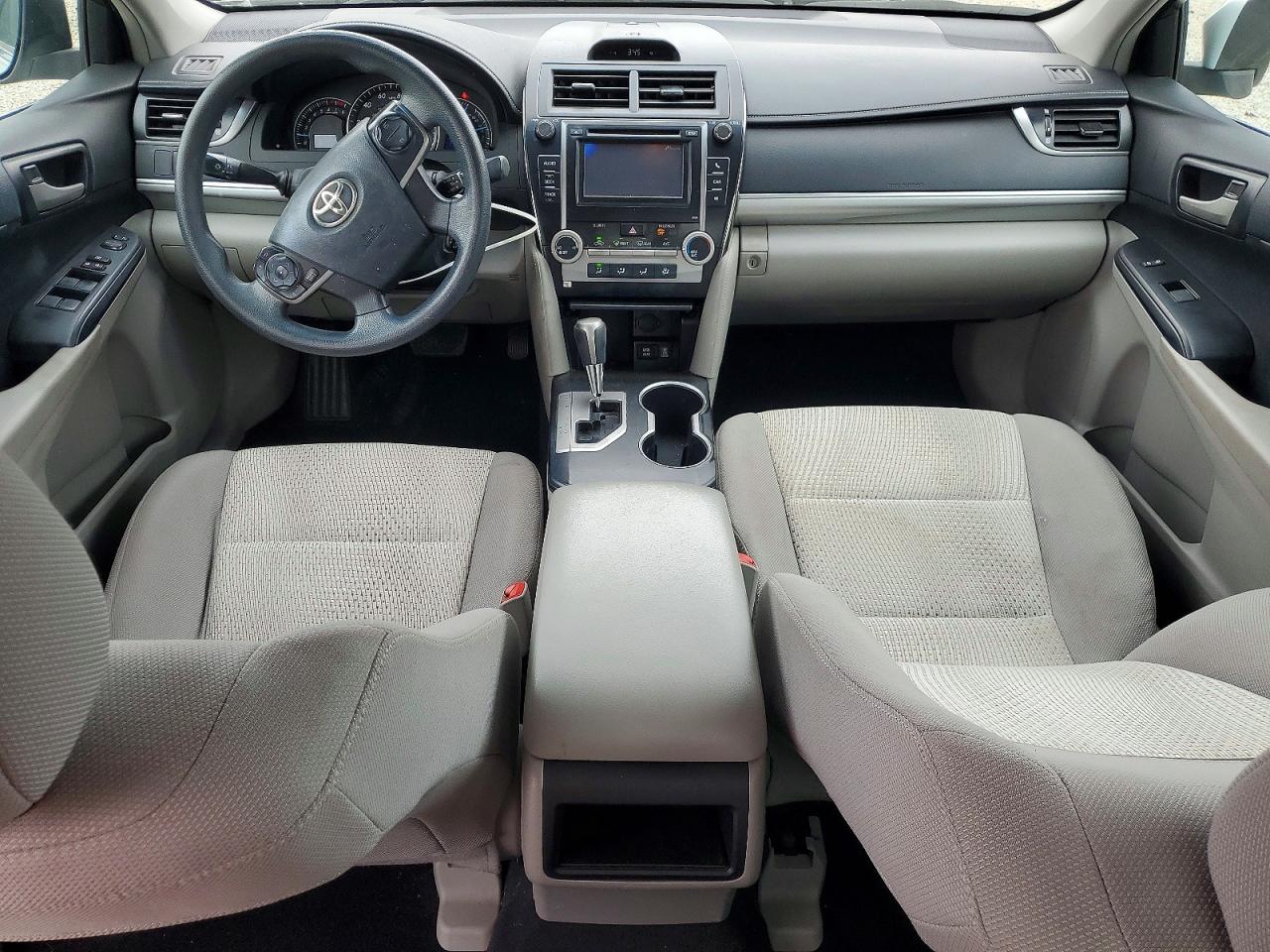 2013 TOYOTA CAMRY LE photo 15