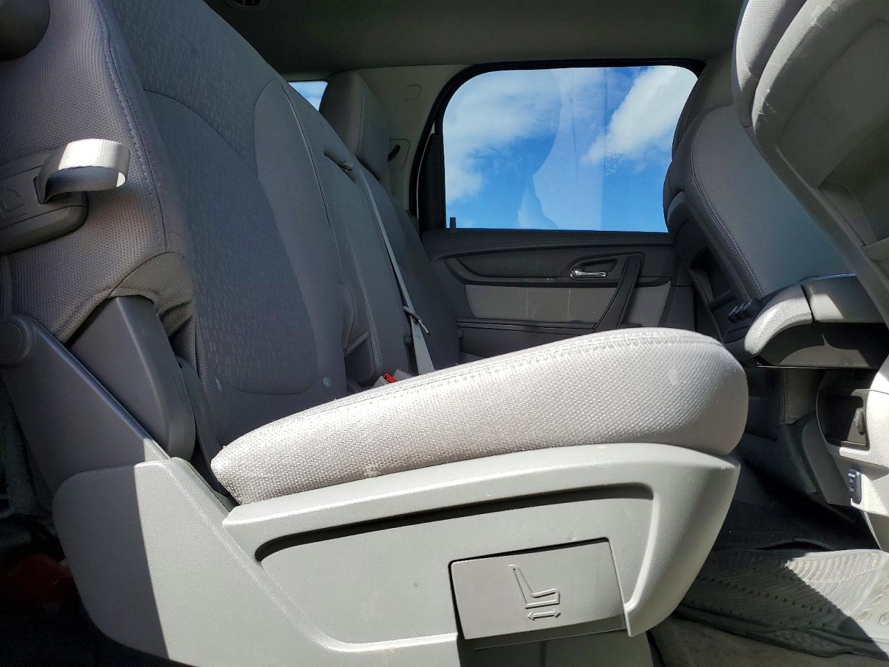 2015 GMC ACADIA SLE photo 31