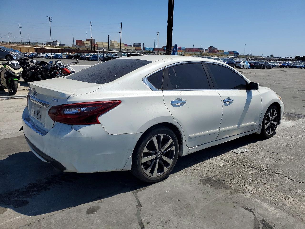 2017 NISSAN ALTIMA 2.5 SR photo 3