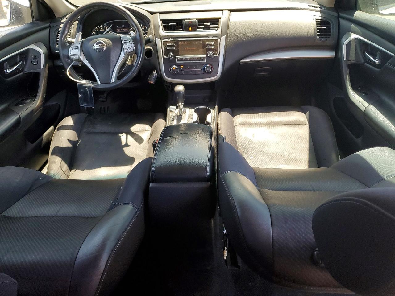 2017 NISSAN ALTIMA 2.5 SR photo 8