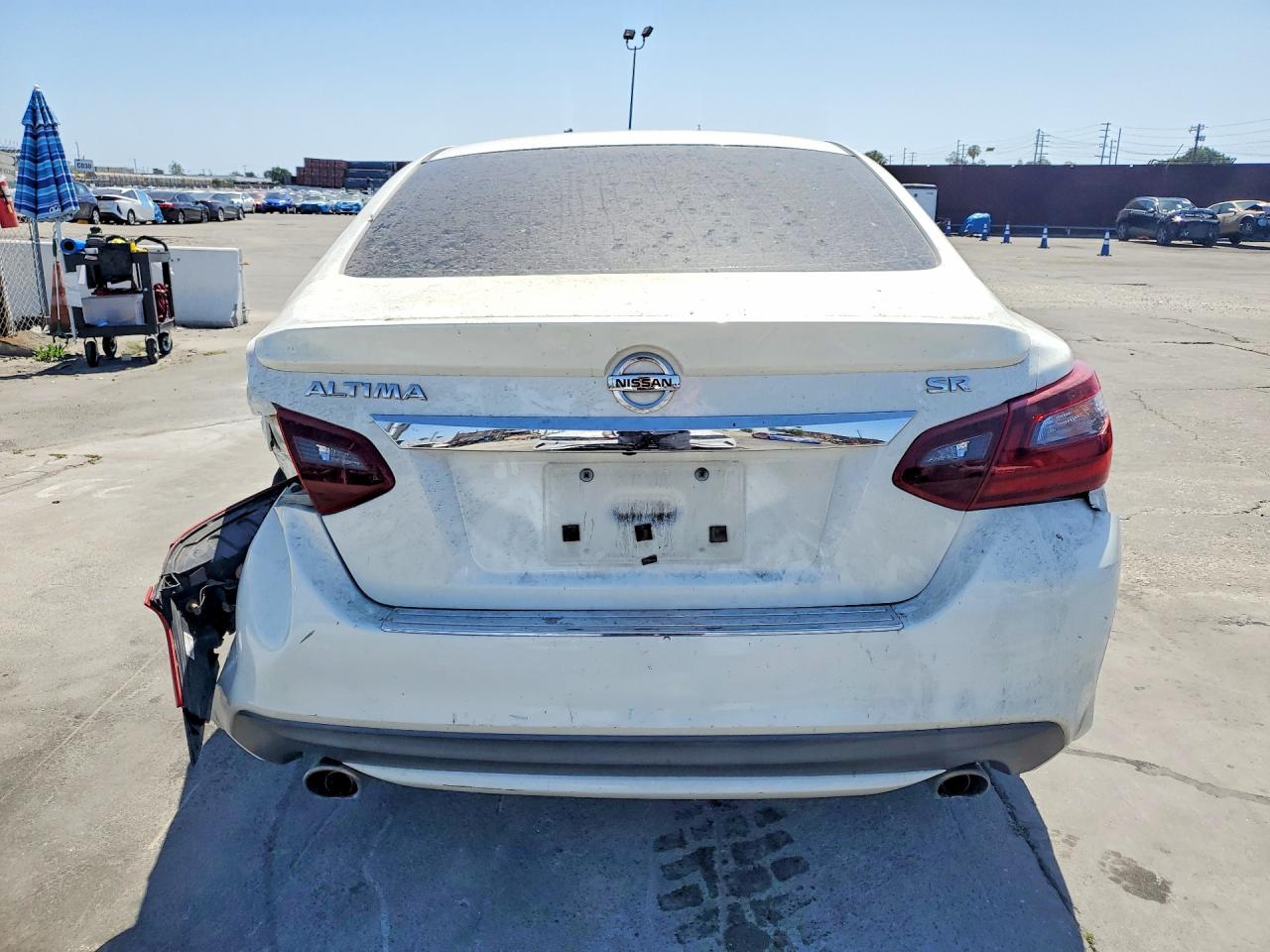 2017 NISSAN ALTIMA 2.5 SR photo 6