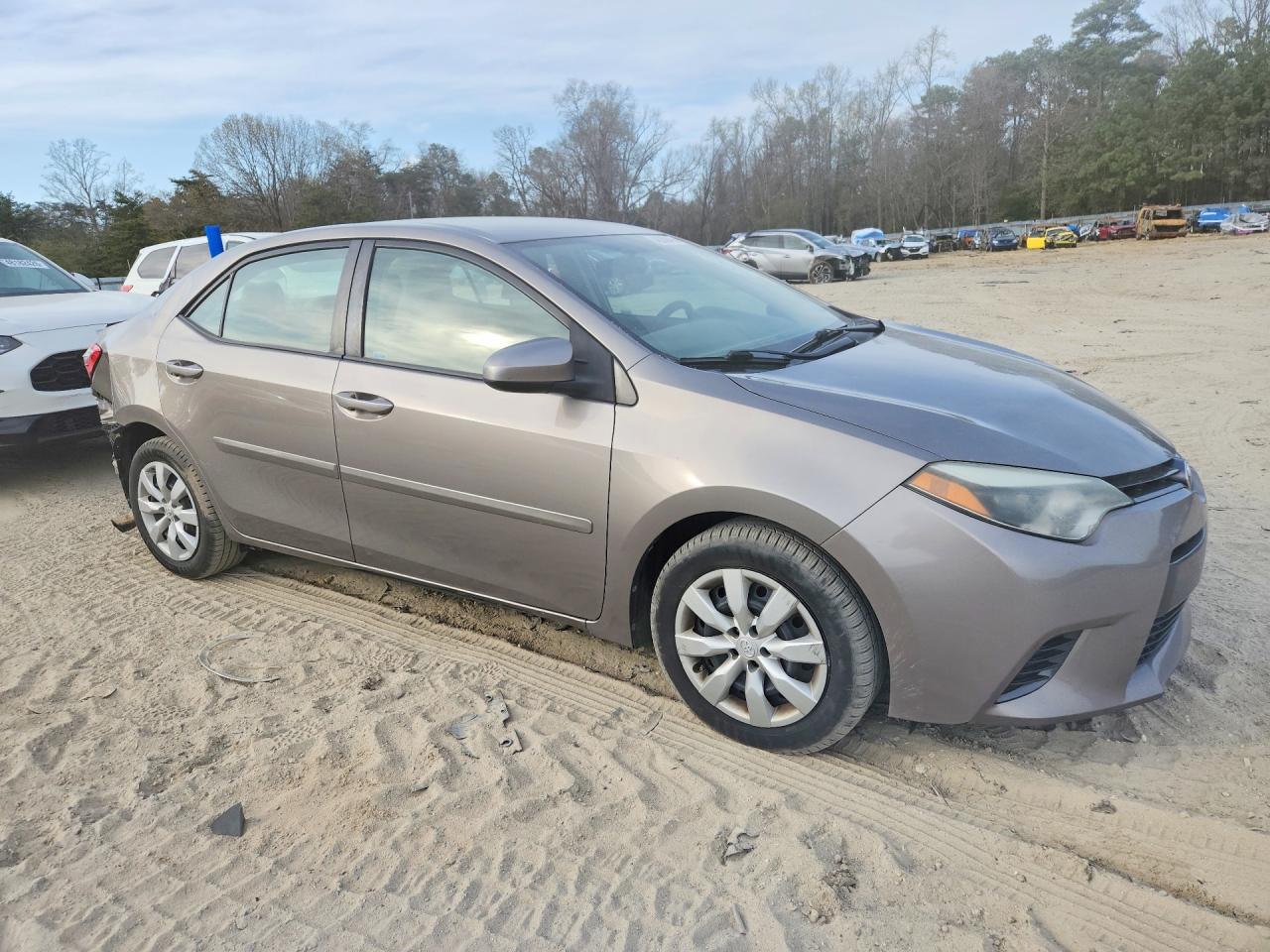 2015 TOYOTA COROLLA LE photo 10