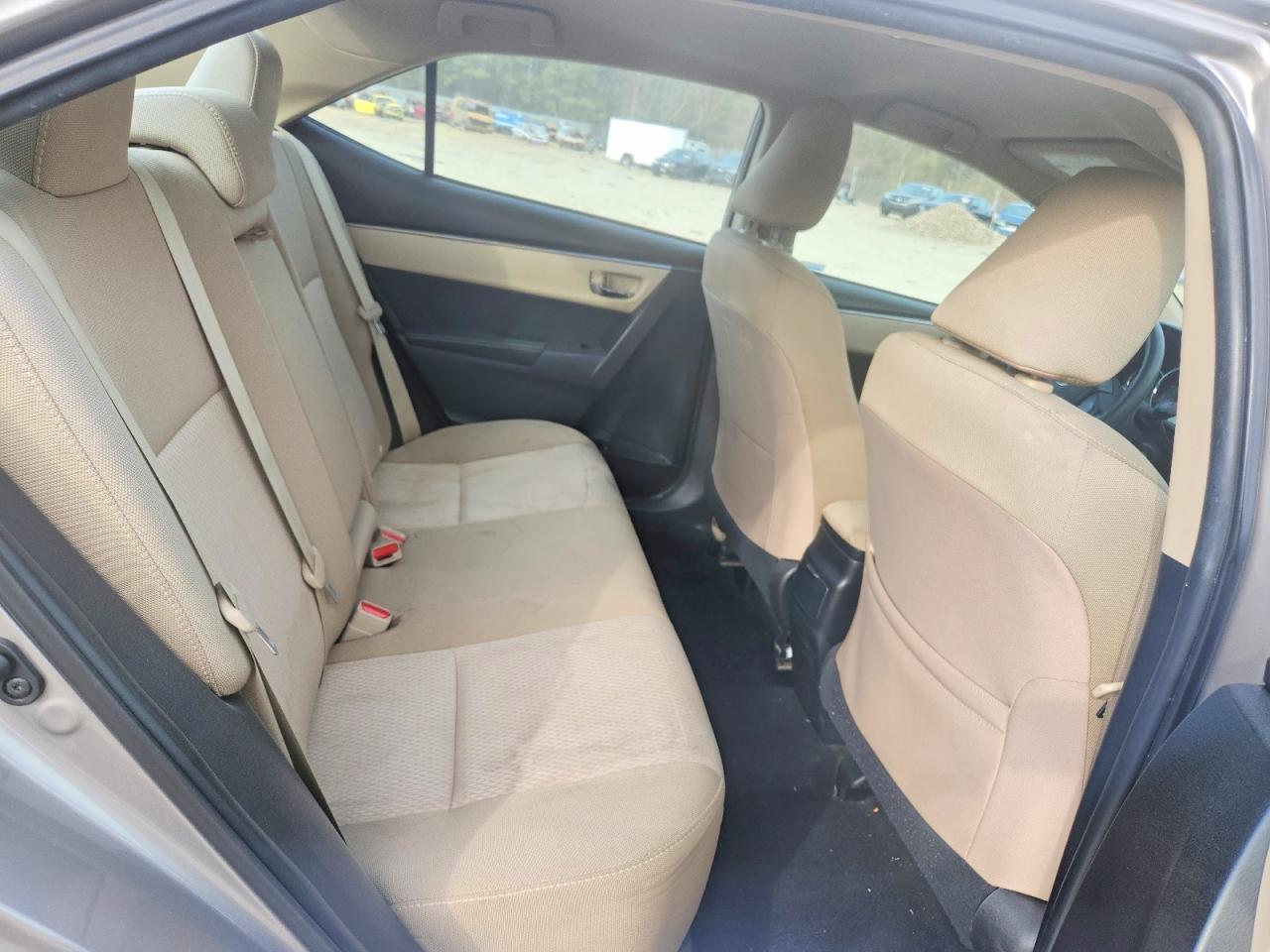 2015 TOYOTA COROLLA LE photo 28