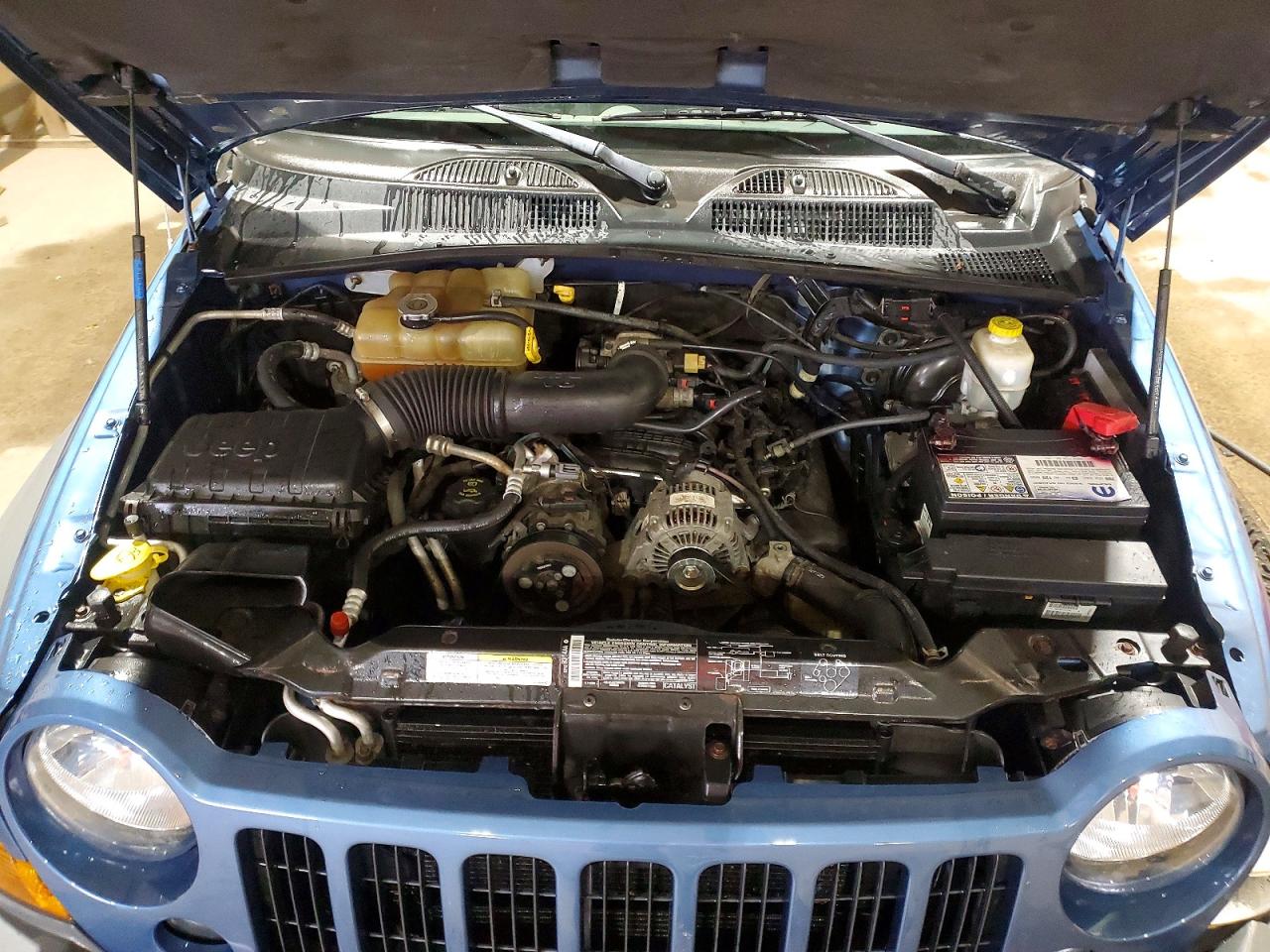 2005 JEEP LIBERTY SPORT photo 23