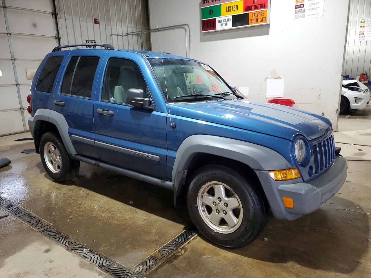 2005 JEEP LIBERTY SPORT photo 7