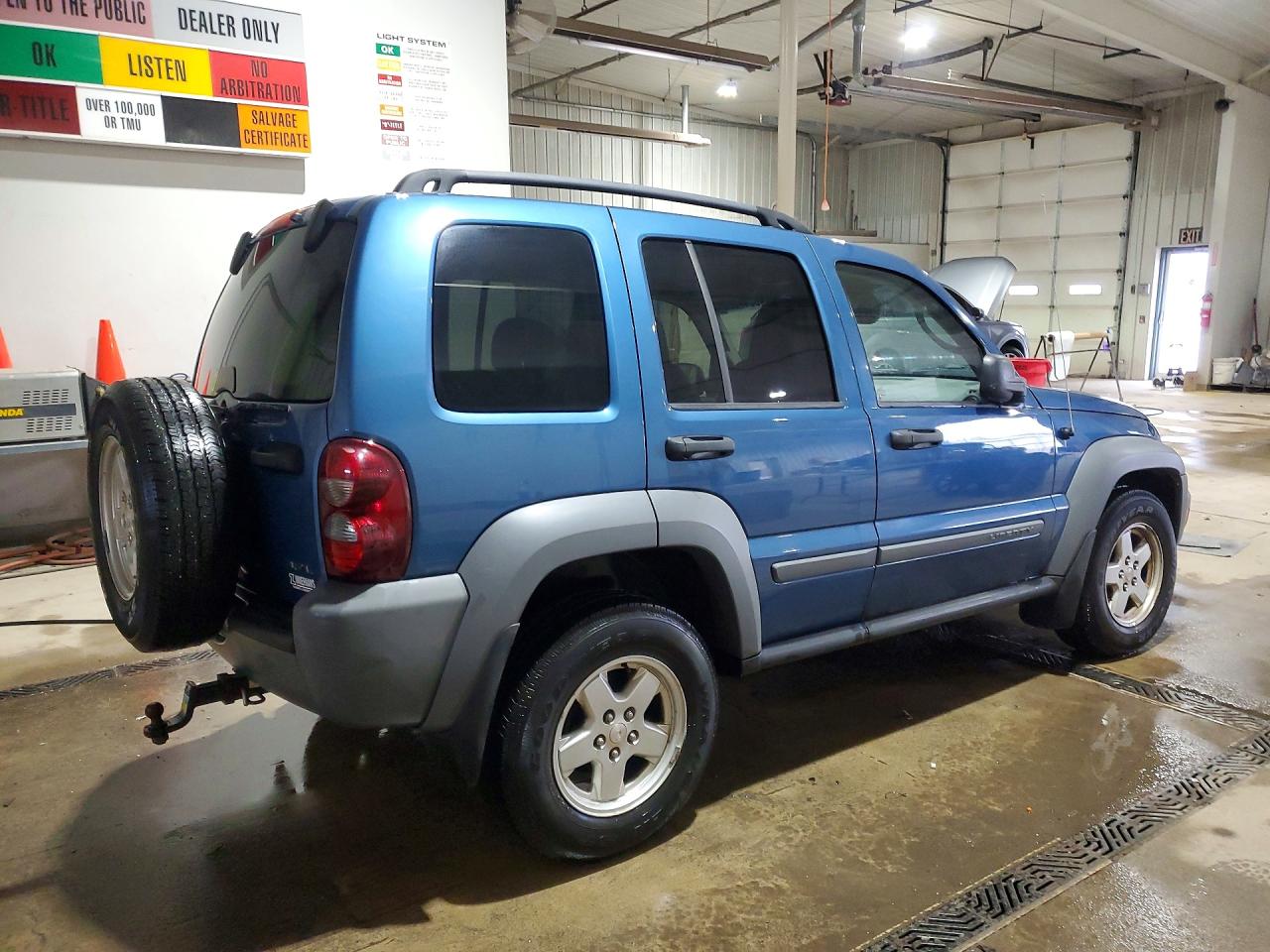 2005 JEEP LIBERTY SPORT photo 5