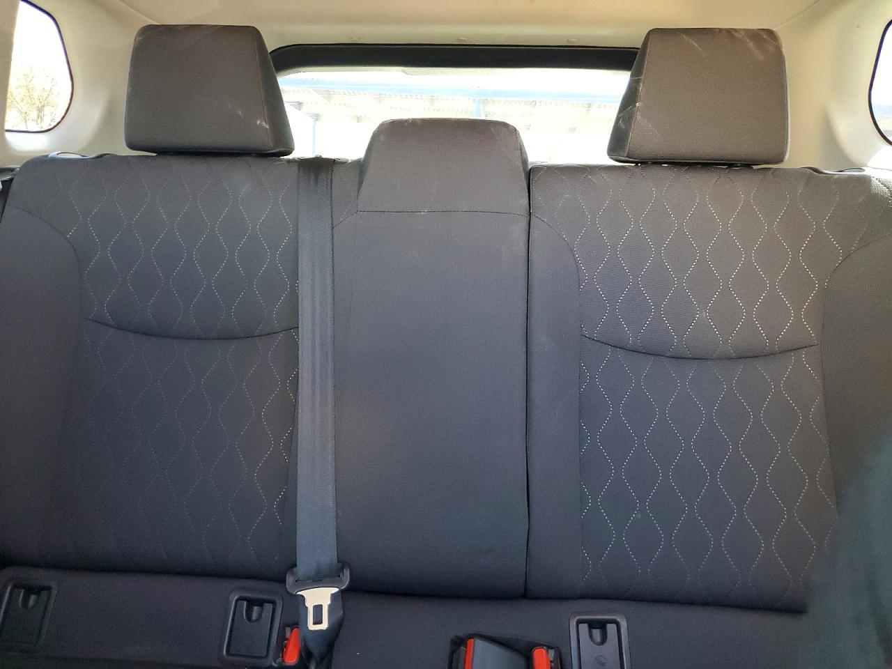2022 TOYOTA COROLLA CROSS LE photo 19