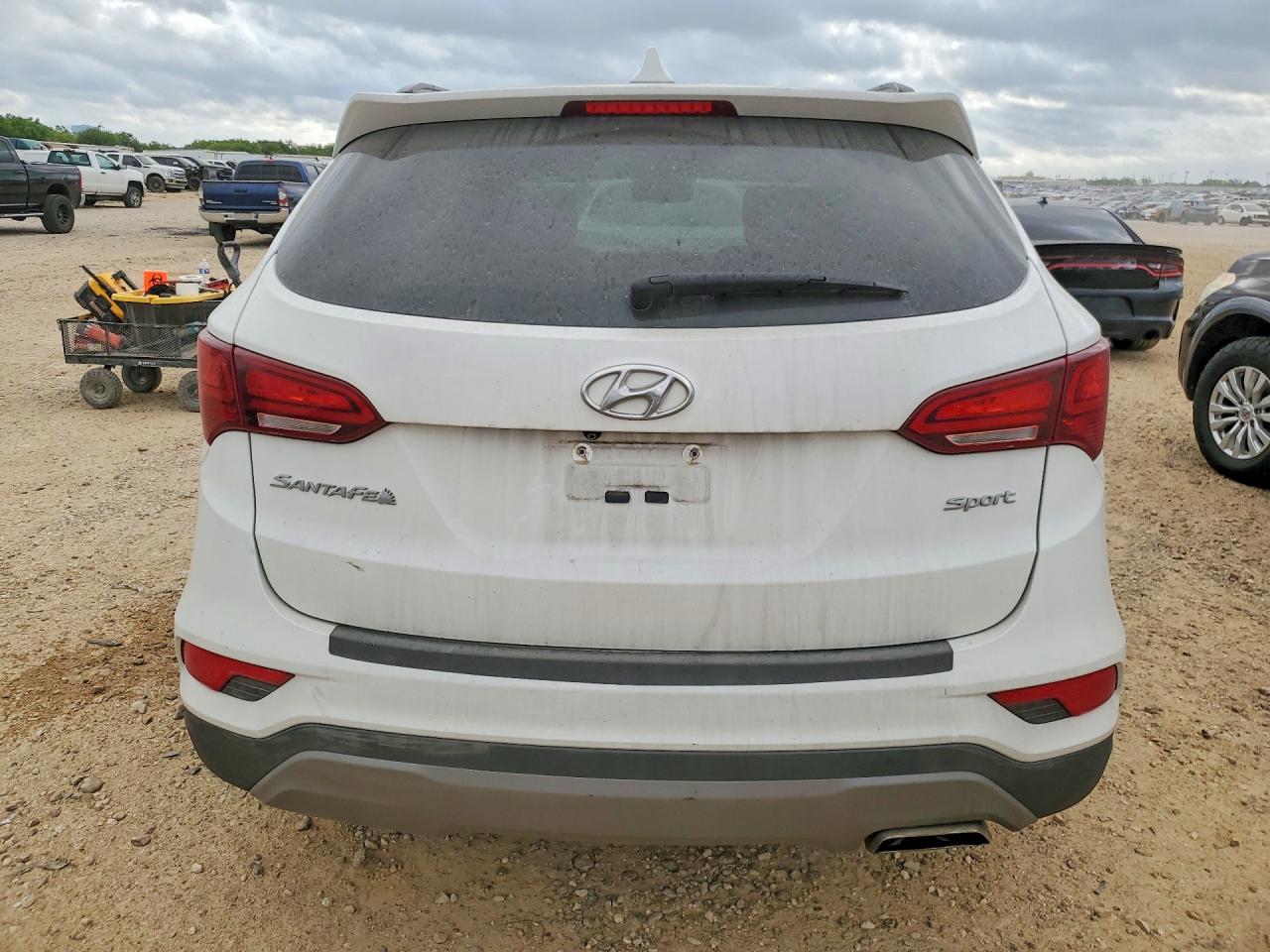 2018 HYUNDAI SANTA FE SPORT 2.4L photo 11