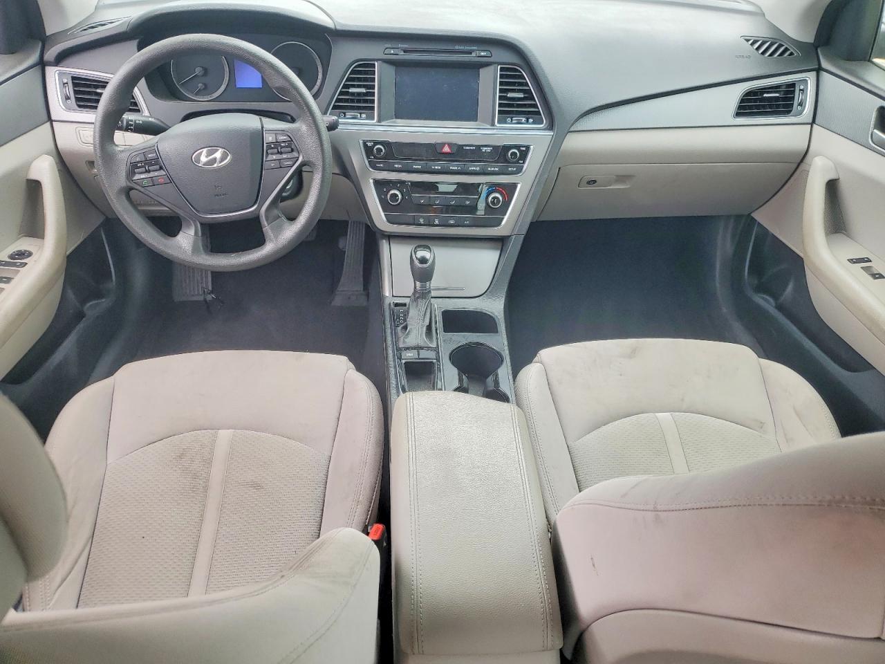 2017 HYUNDAI SONATA SE photo 8