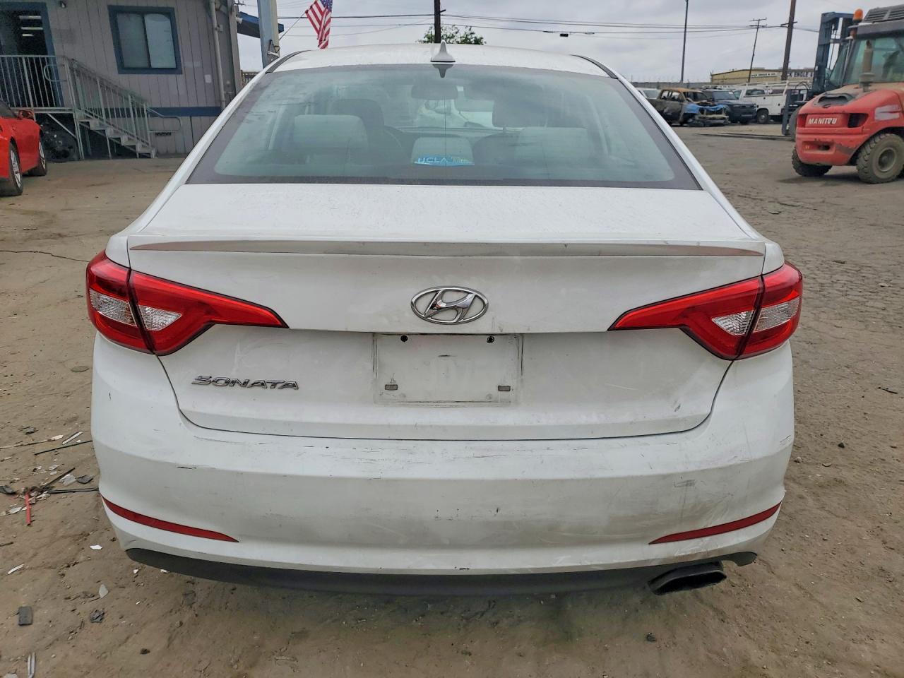 2017 HYUNDAI SONATA SE photo 6