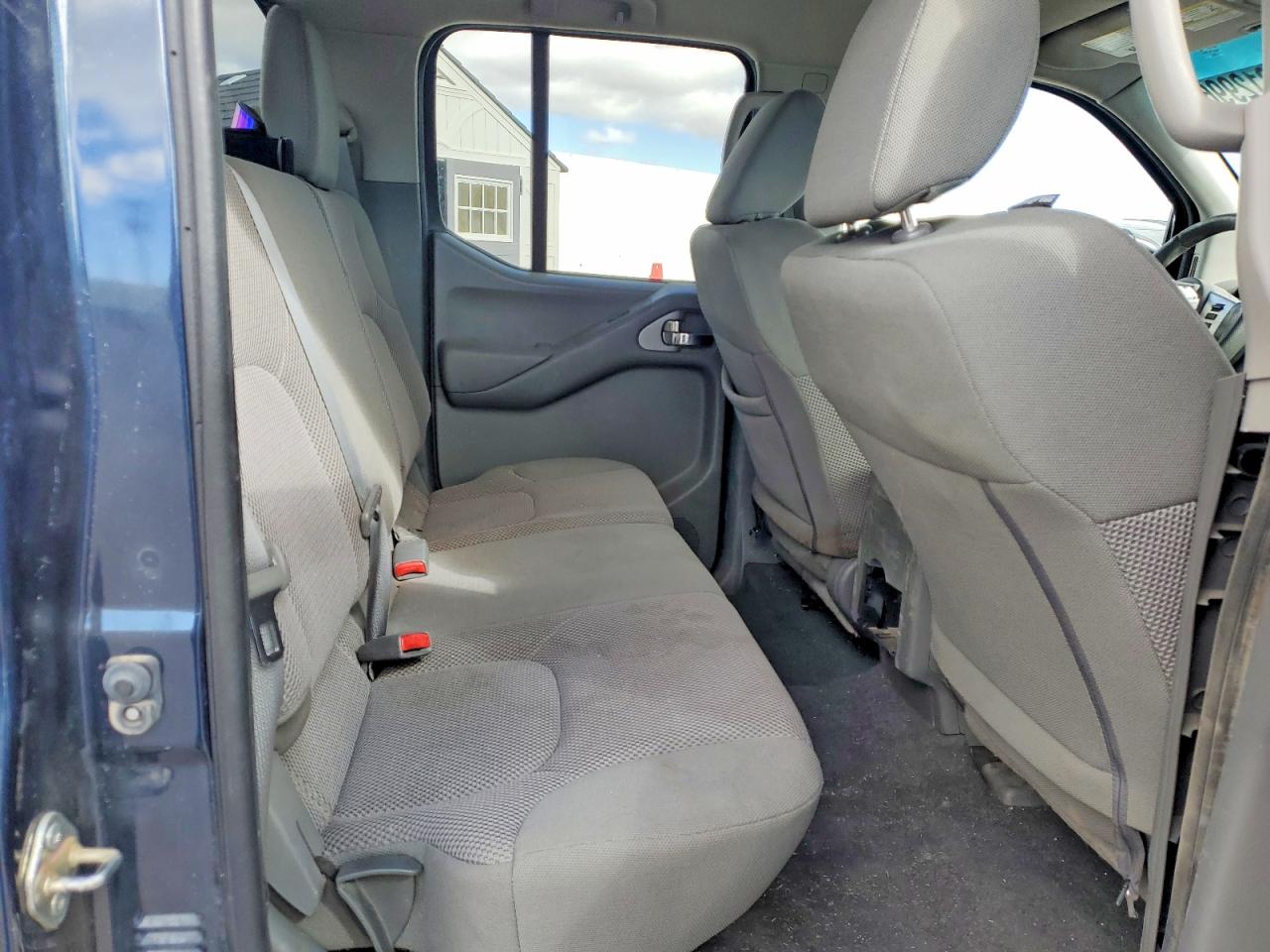 2019 NISSAN FRONTIER SV photo 10
