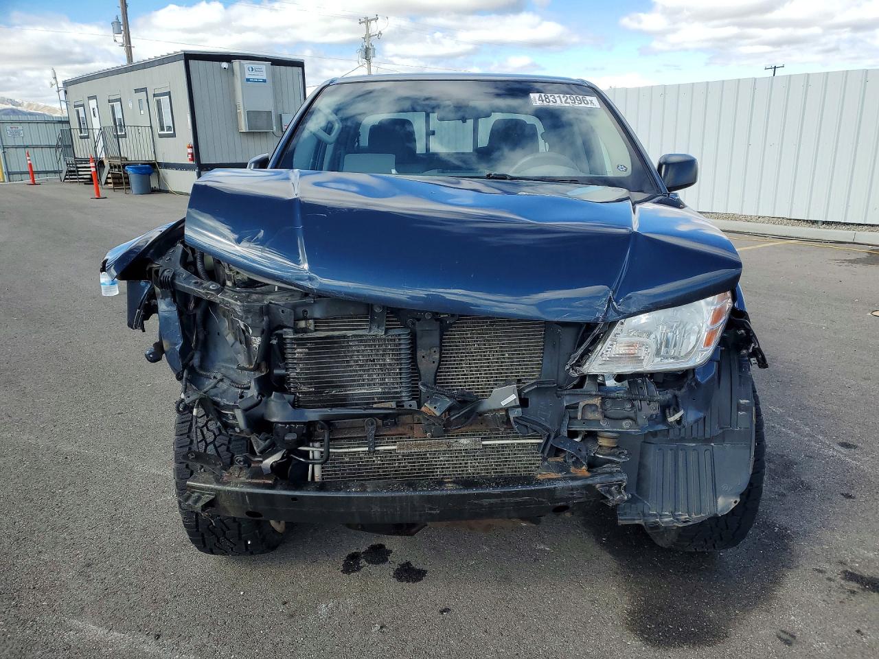 2019 NISSAN FRONTIER SV photo 5