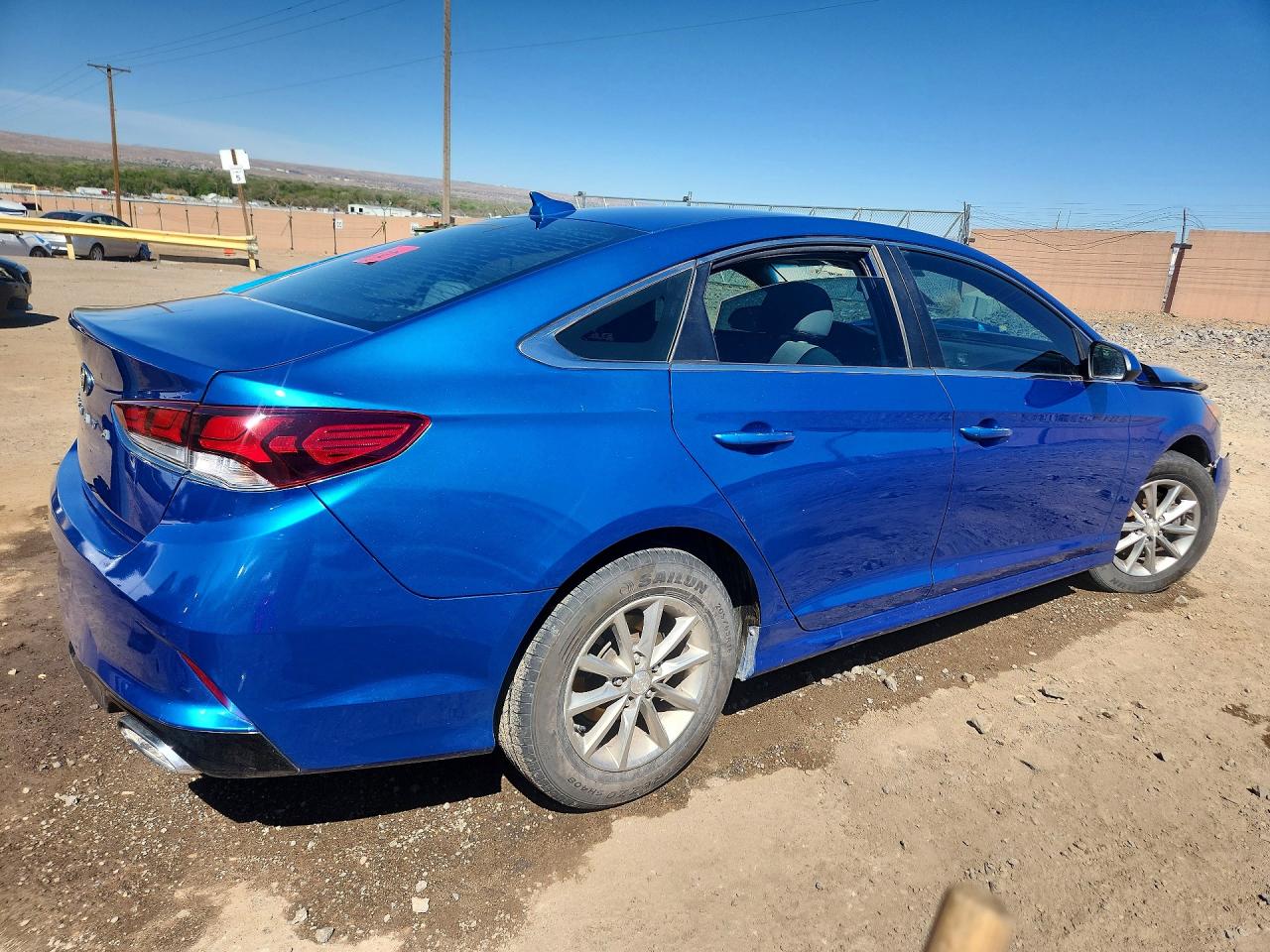 2018 HYUNDAI SONATA SE photo 7