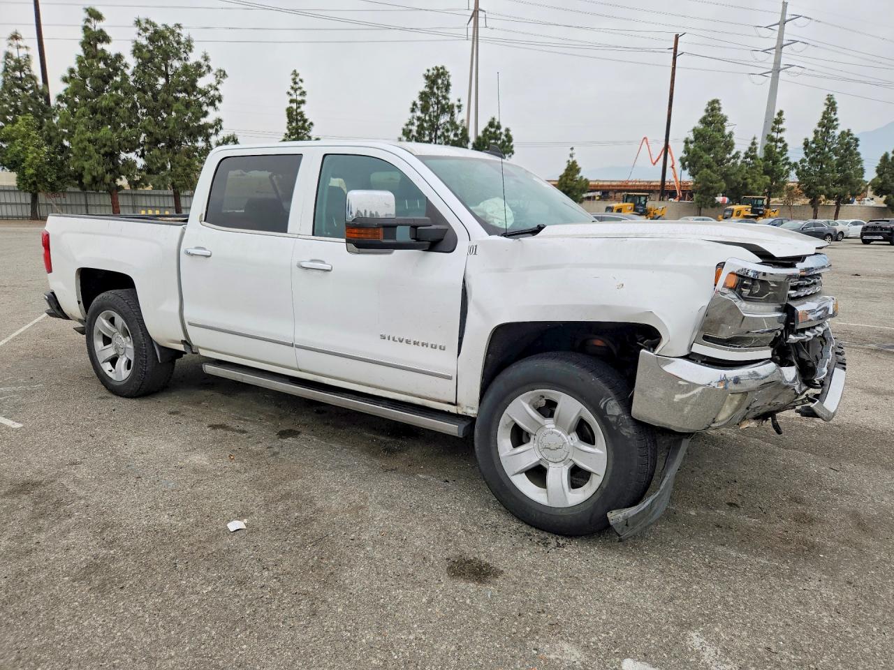 2017 CHEVROLET SILVERADO C1500 LTZ photo 10