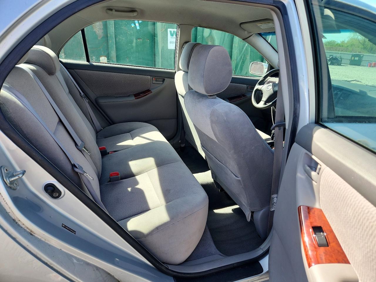 2006 TOYOTA COROLLA LE photo 28