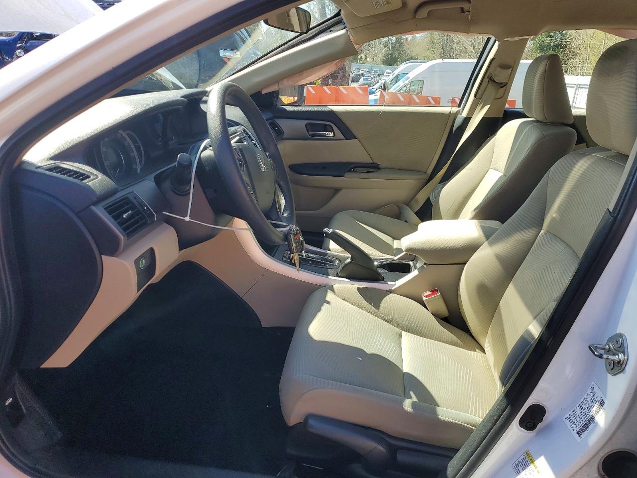 2015 HONDA ACCORD LX photo 19