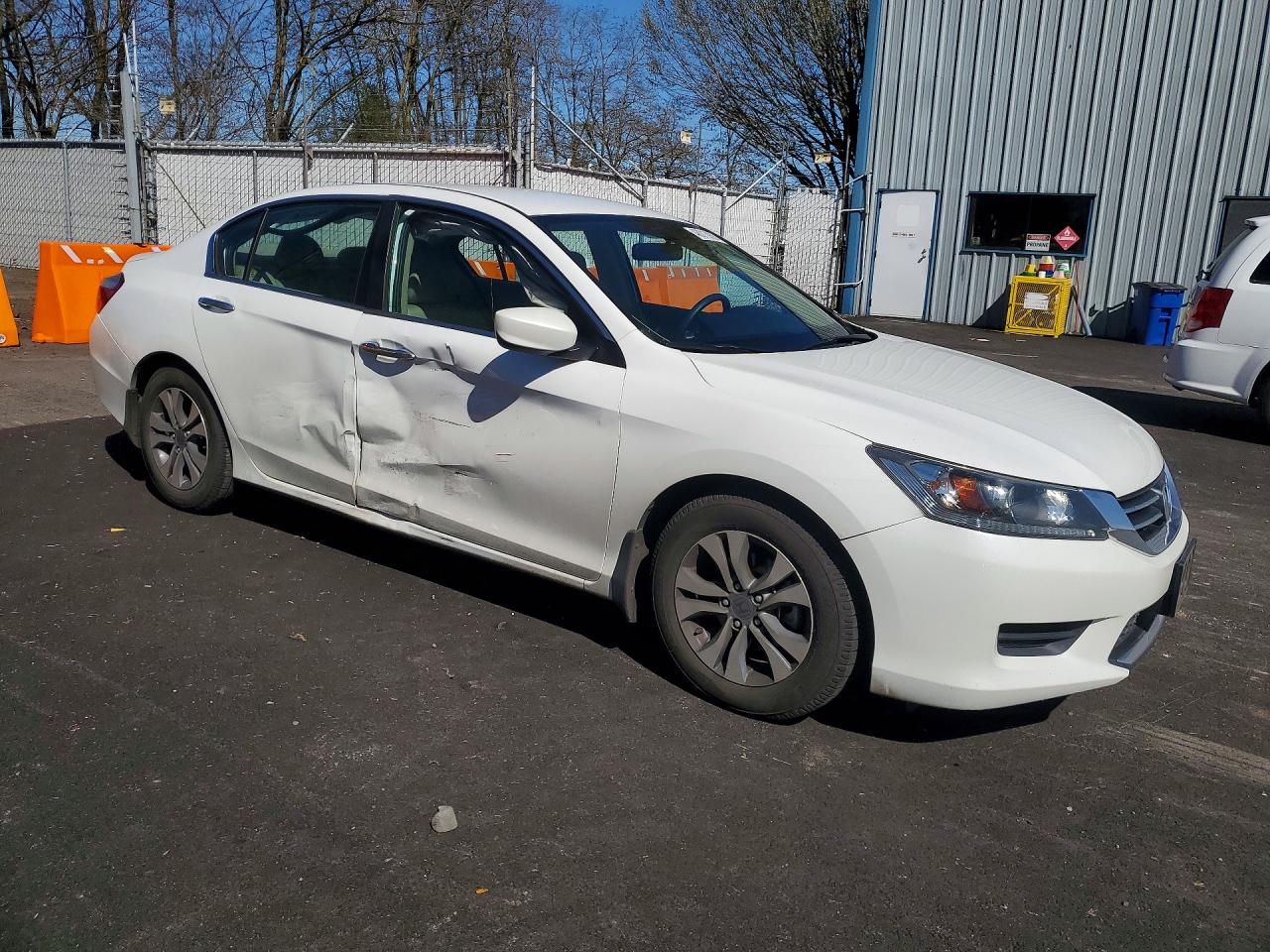 2015 HONDA ACCORD LX photo 10