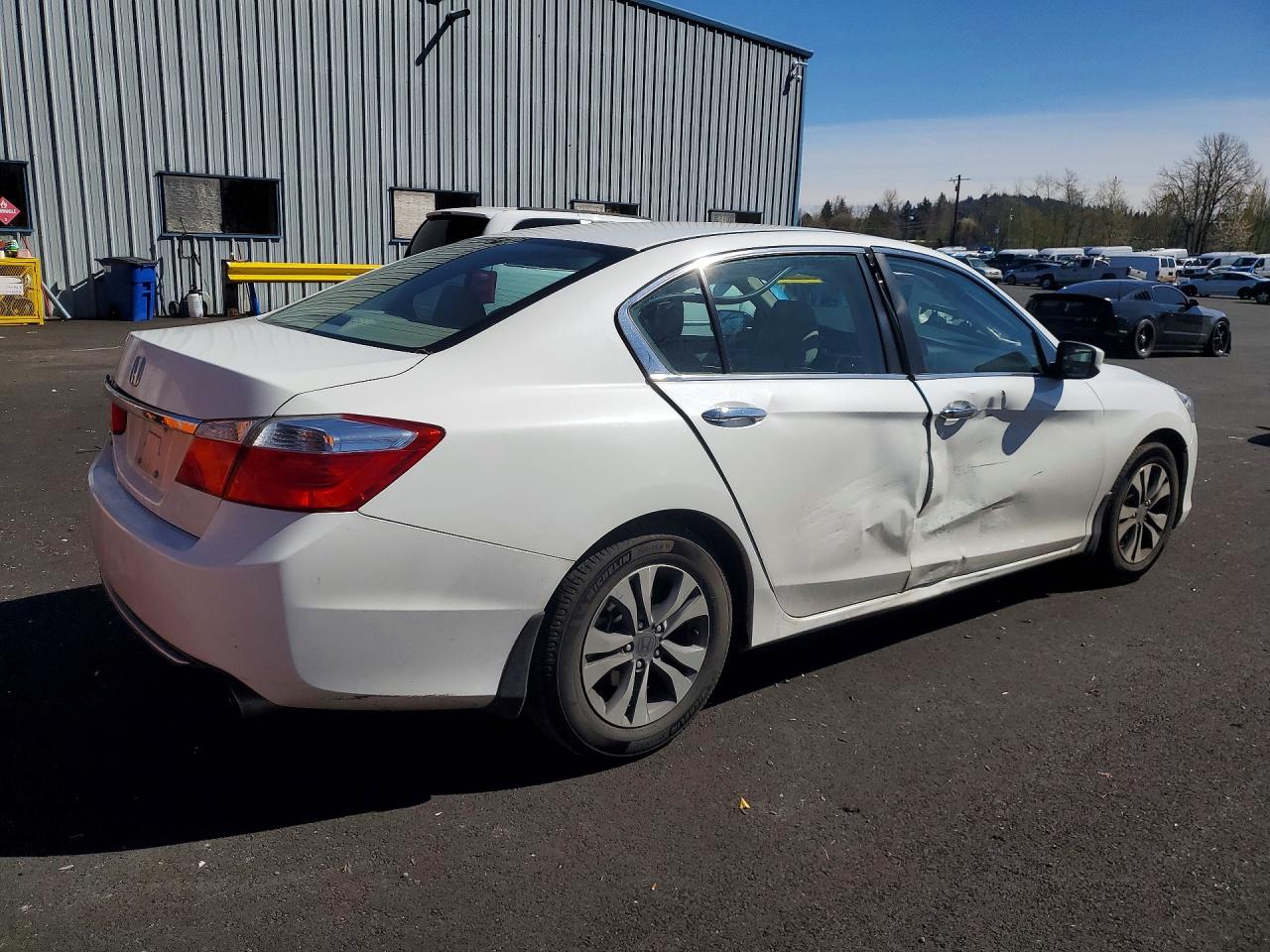 2015 HONDA ACCORD LX photo 7
