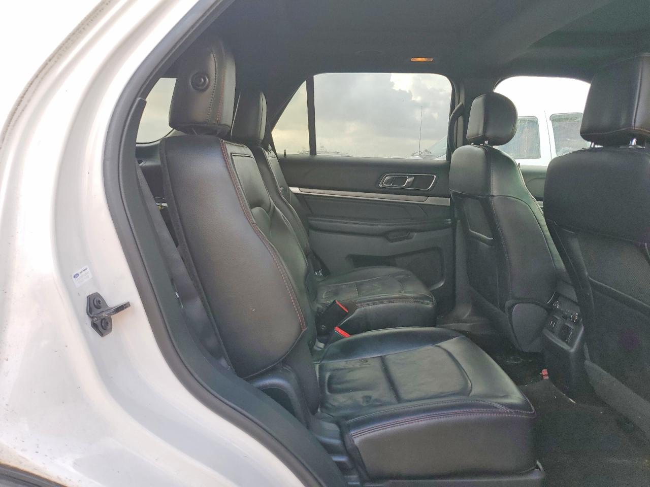 2017 FORD EXPLORER SPORT photo 19