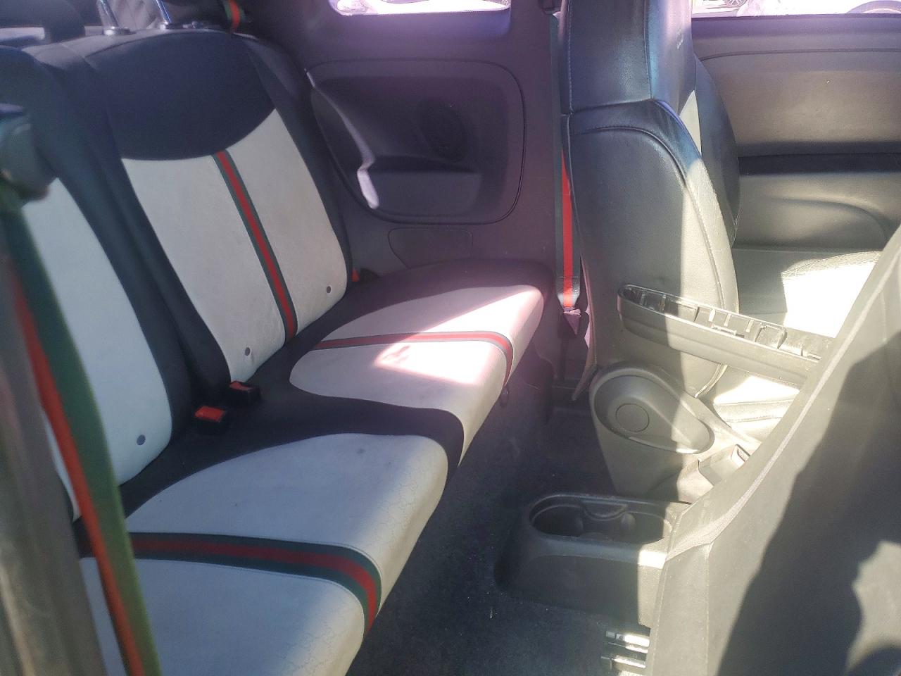 2013 FIAT 500 LOUNGE photo 19
