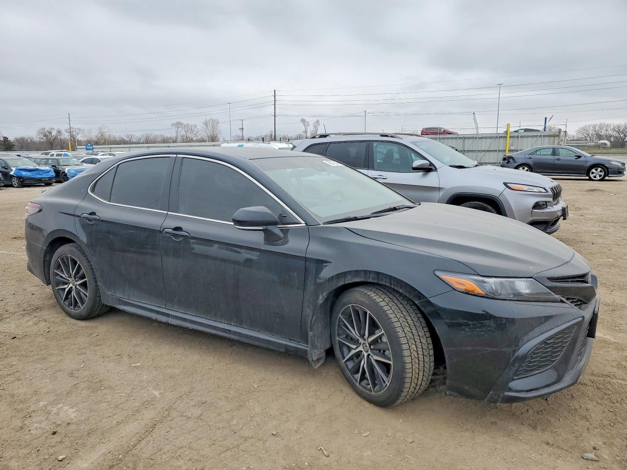 2023 TOYOTA CAMRY photo 4