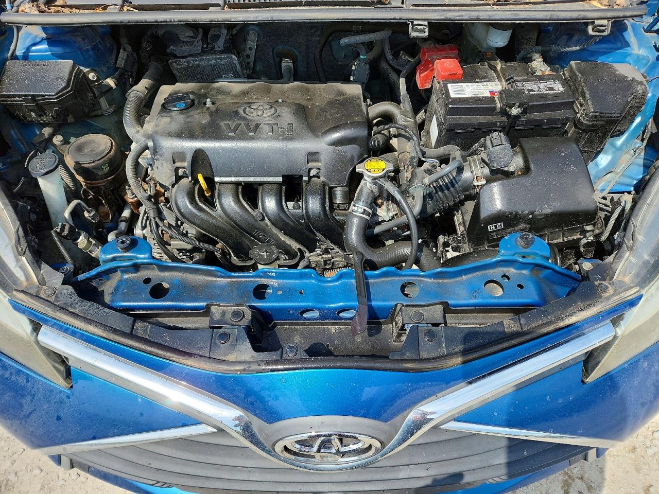 2015 TOYOTA YARIS 5-DOOR LE photo 31