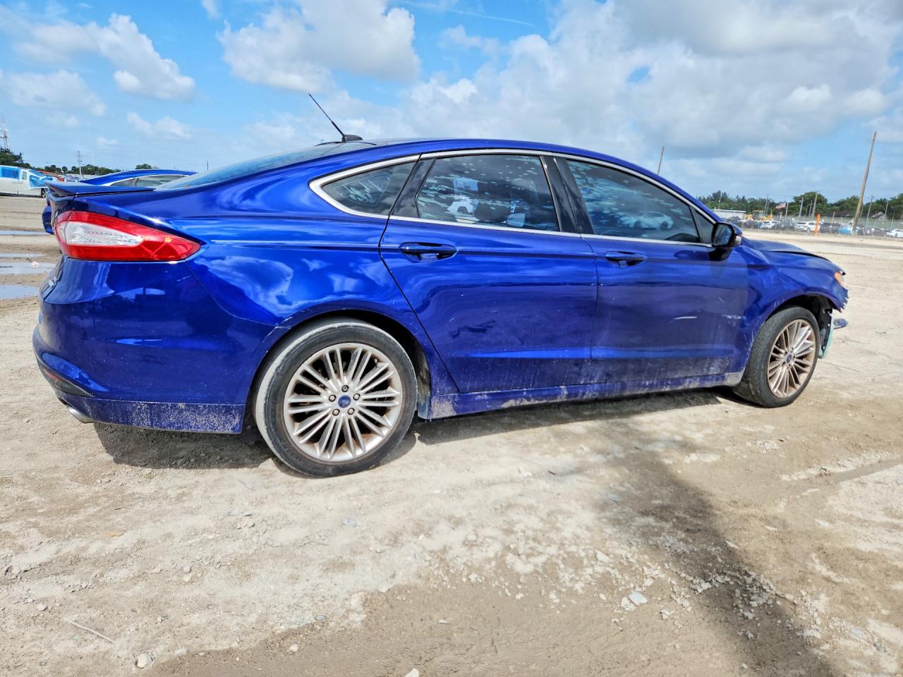 2016 FORD FUSION photo 5