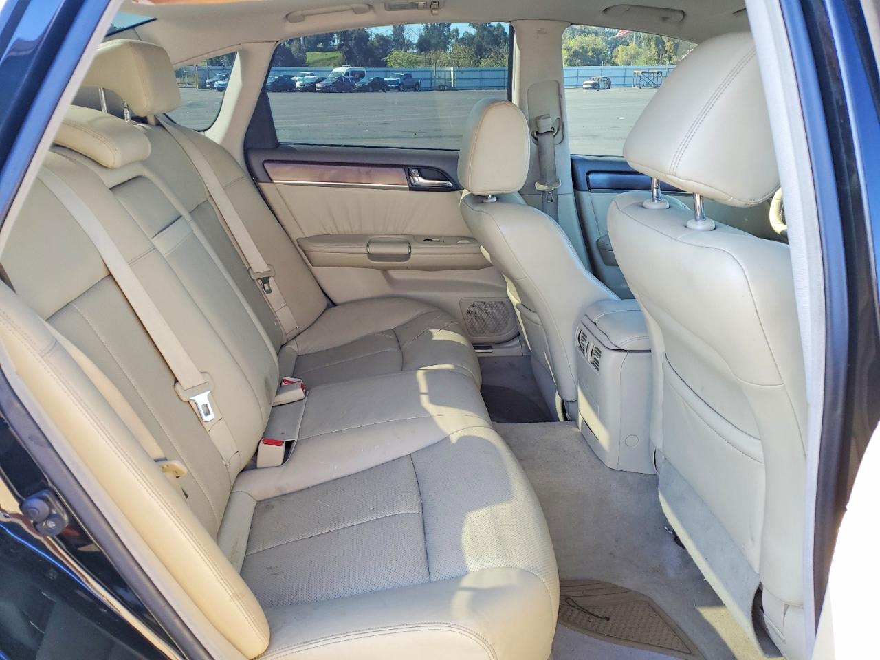 2010 INFINITI M35 BASE photo 10