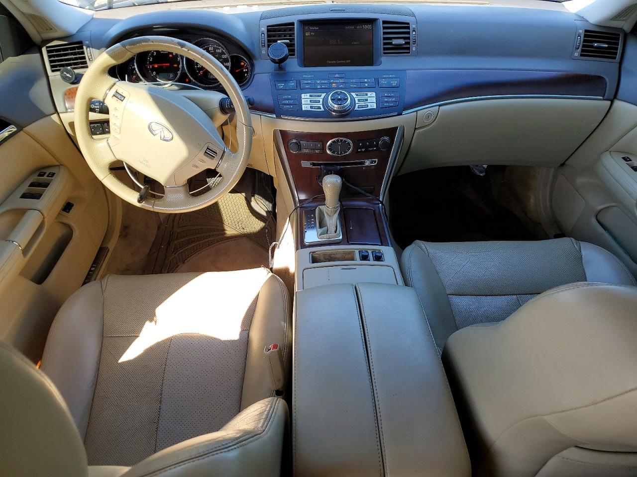 2010 INFINITI M35 BASE photo 8