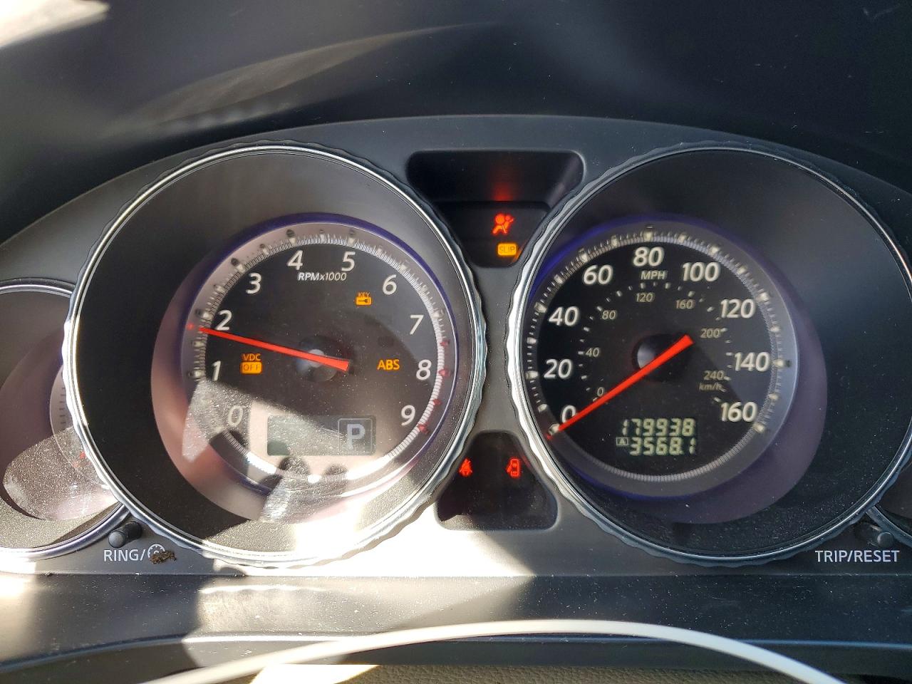 2010 INFINITI M35 BASE photo 9